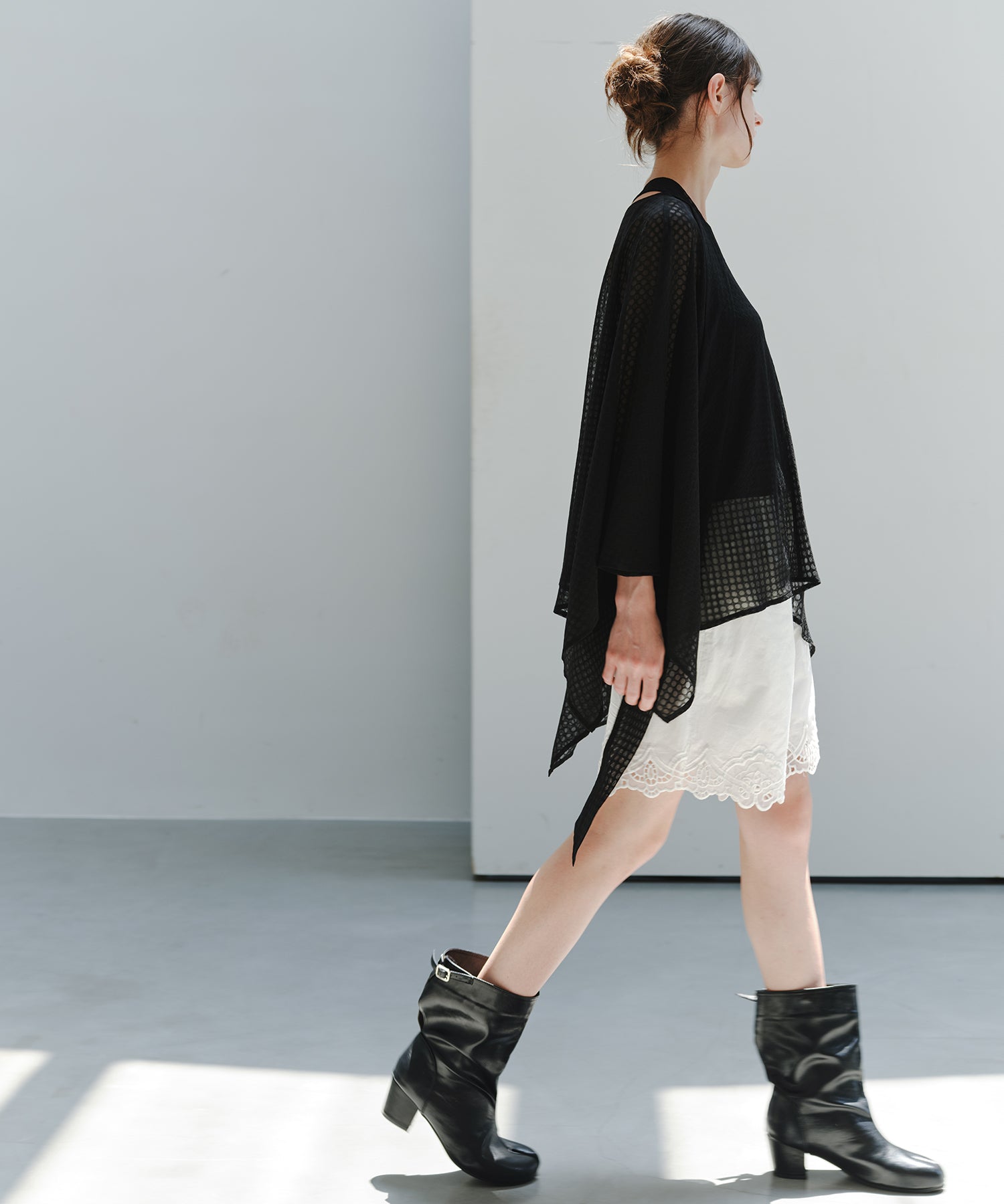 「8月中旬~下旬出荷」Cutwork Embroidery Easy Half Pants