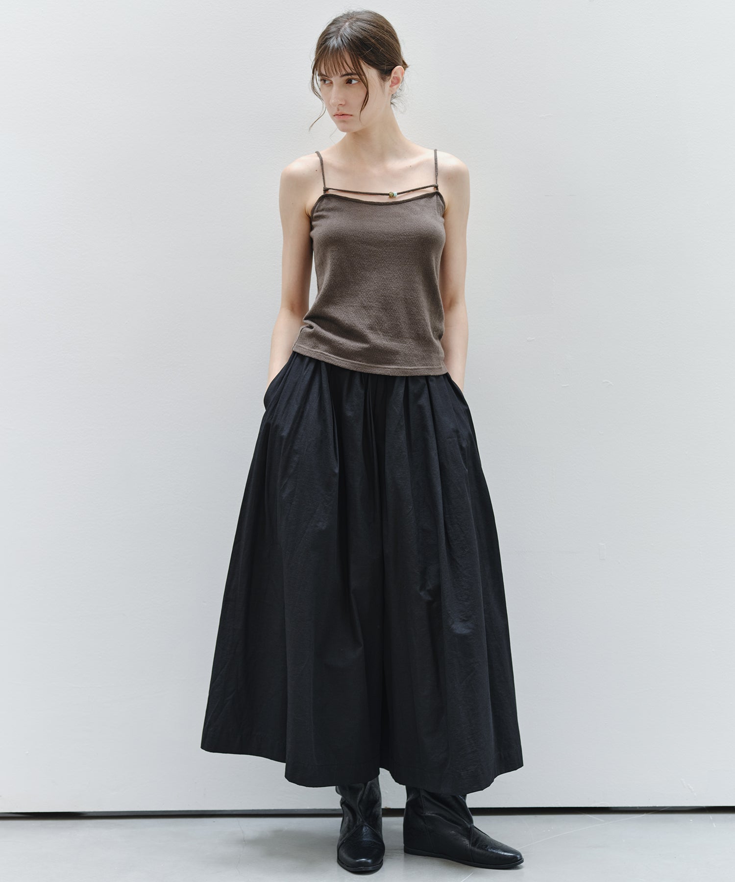 「9月下旬出荷予定」Matte Tuck Wide Skants