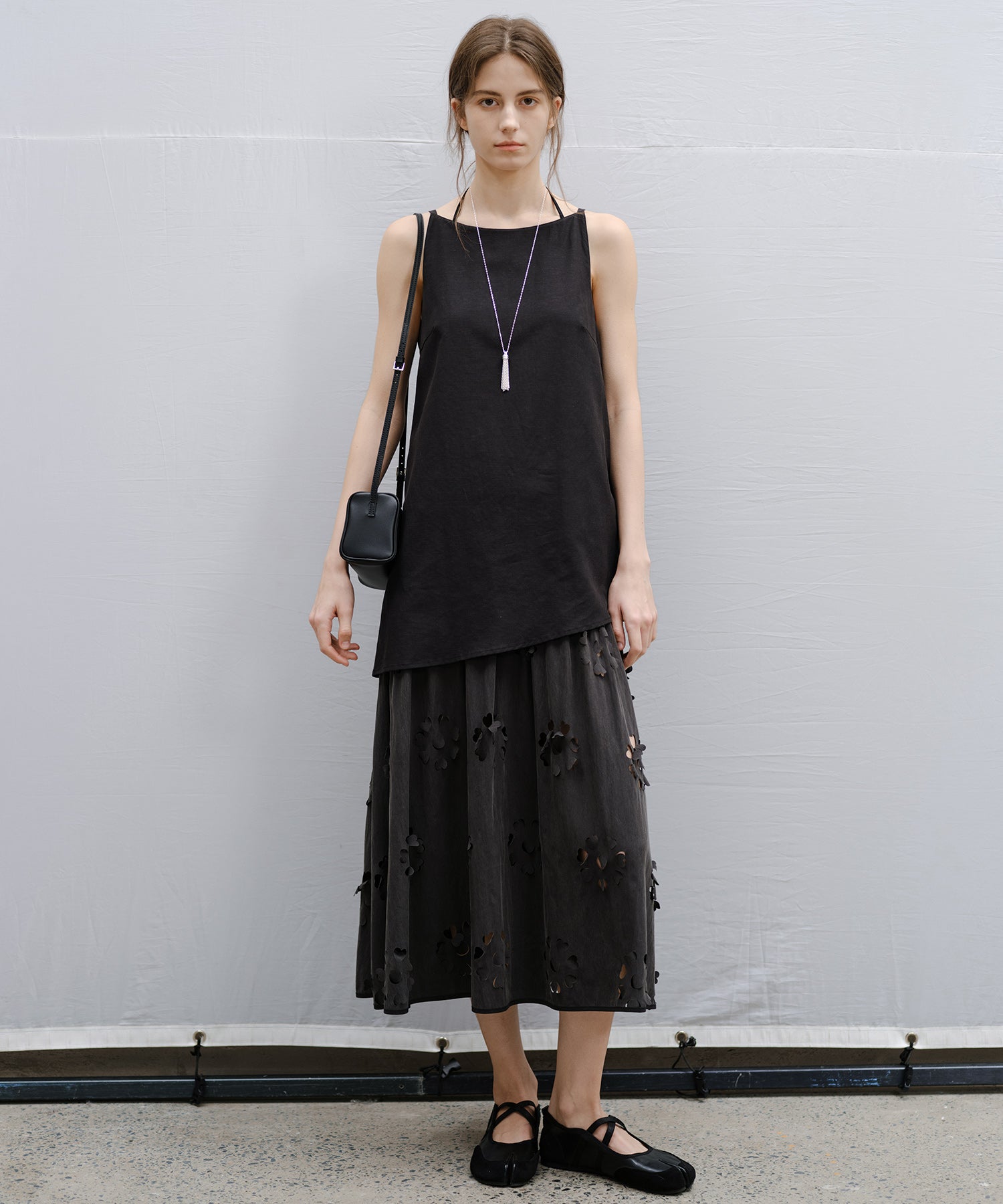 “Shipping from late February to early March” Sleeveless Cutwork Lace Midi Dress