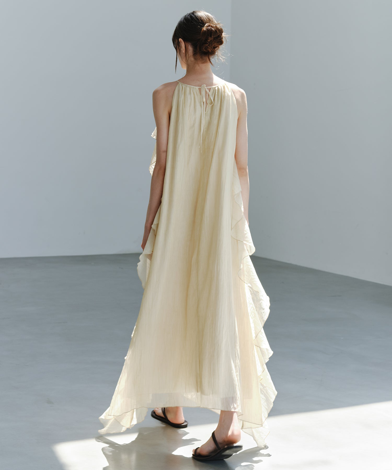 「7月中旬~下旬出荷」Sheer Ruffle Asymmetric Cami Dress