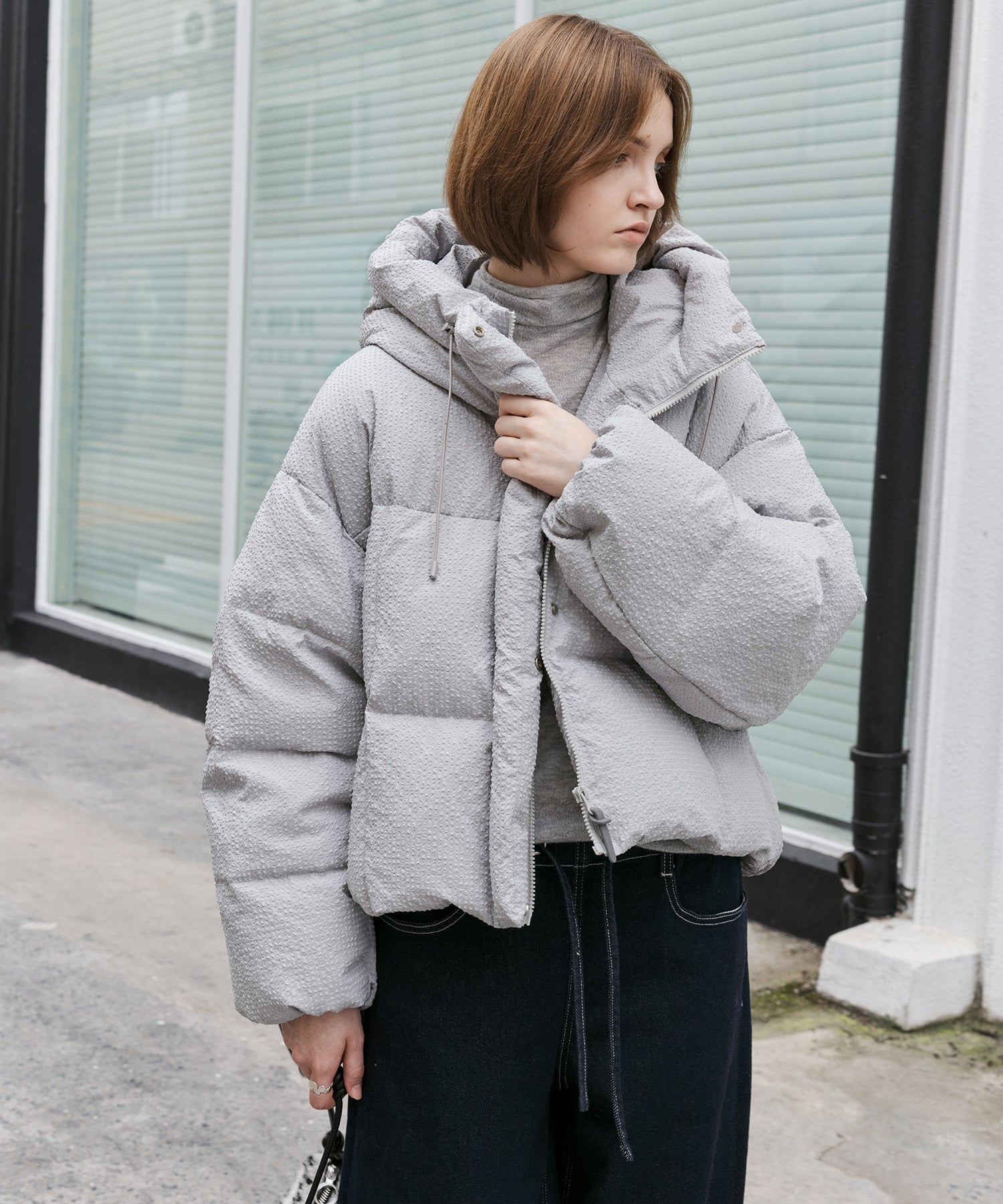 Textured Crinkle Hooded Short Down Jacket