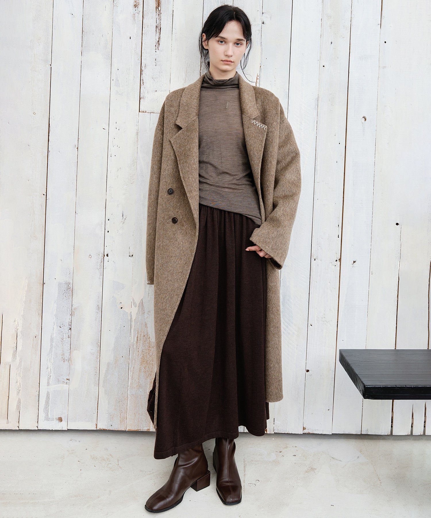 Elegant Flowy Flared Knit Midi Skirt