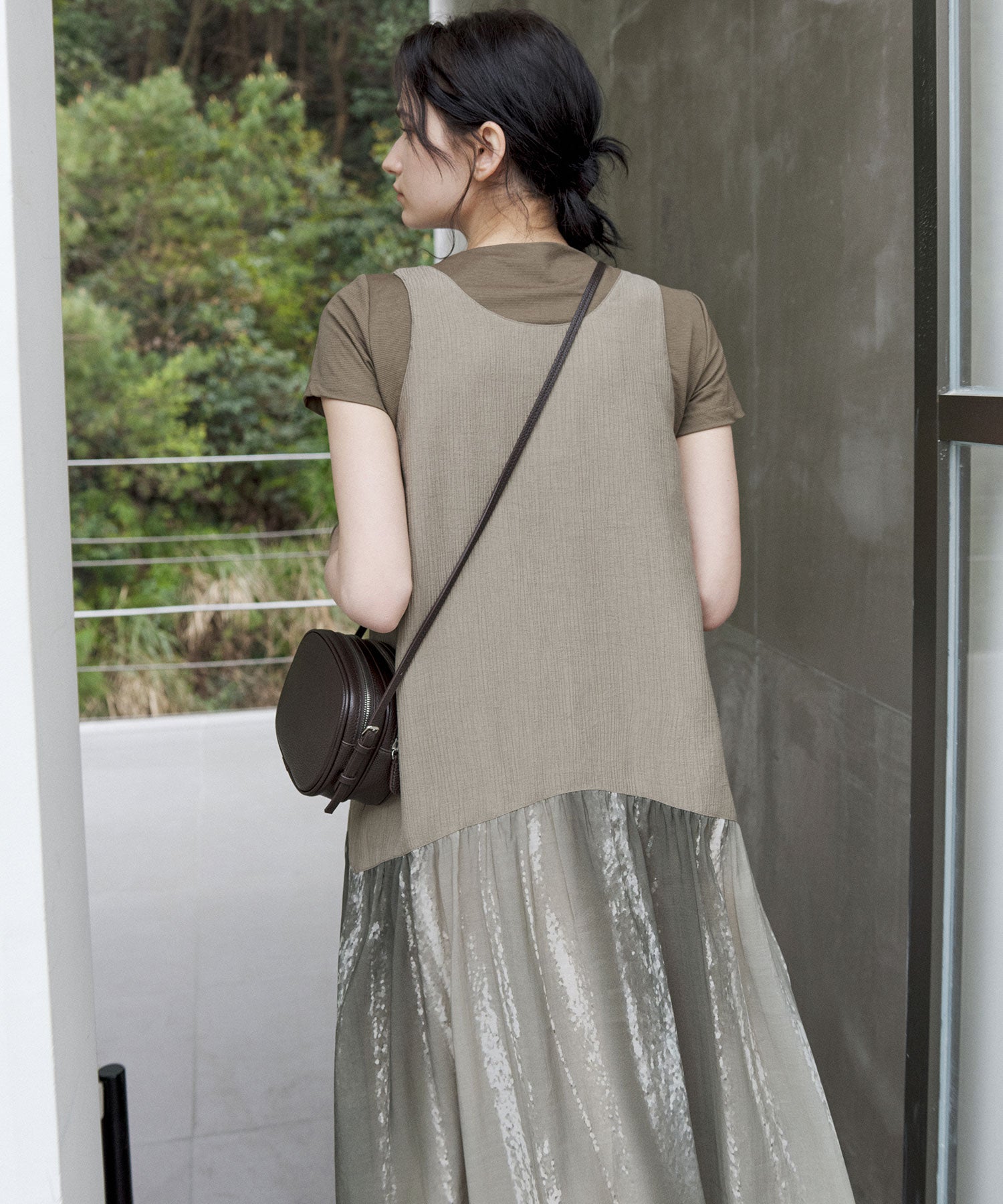 Asymmetric Gather Boat Neck Slim T-shirt