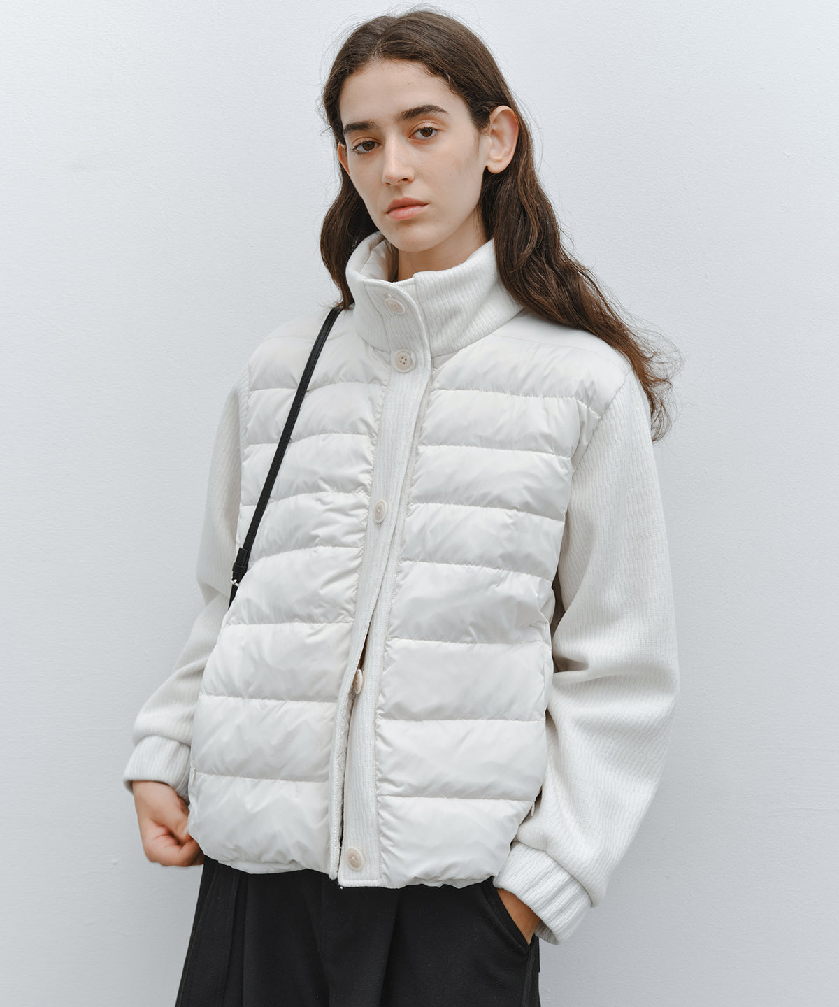「10月下旬出荷予定」Knit Sleeve Panelled Lightweight Short Down Jacket