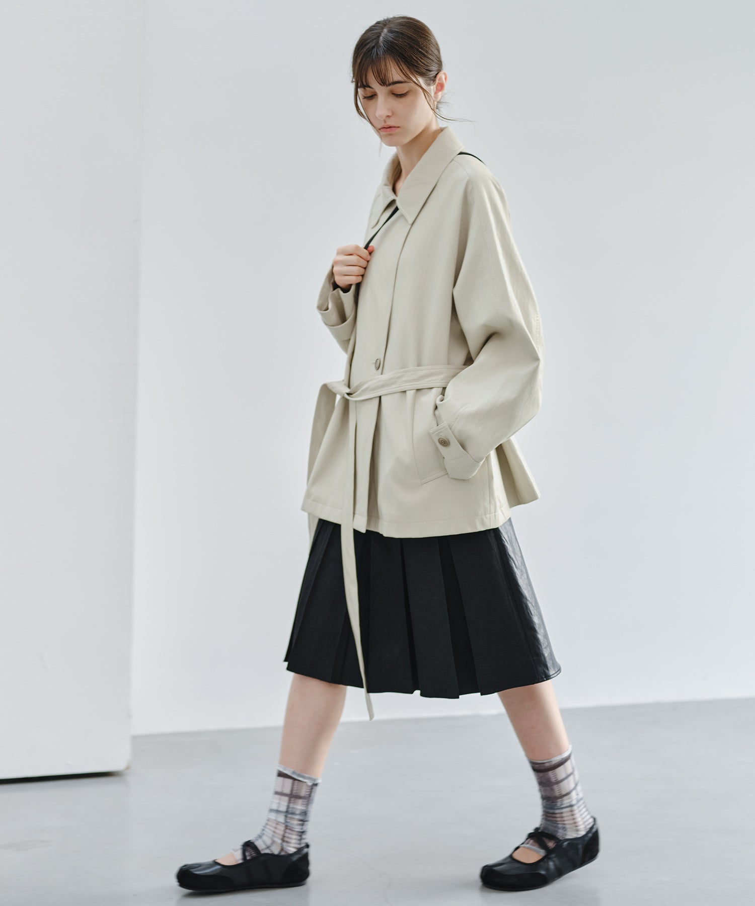 「9月下旬出荷予定」Belted Faux Leather Short Trench Jacket