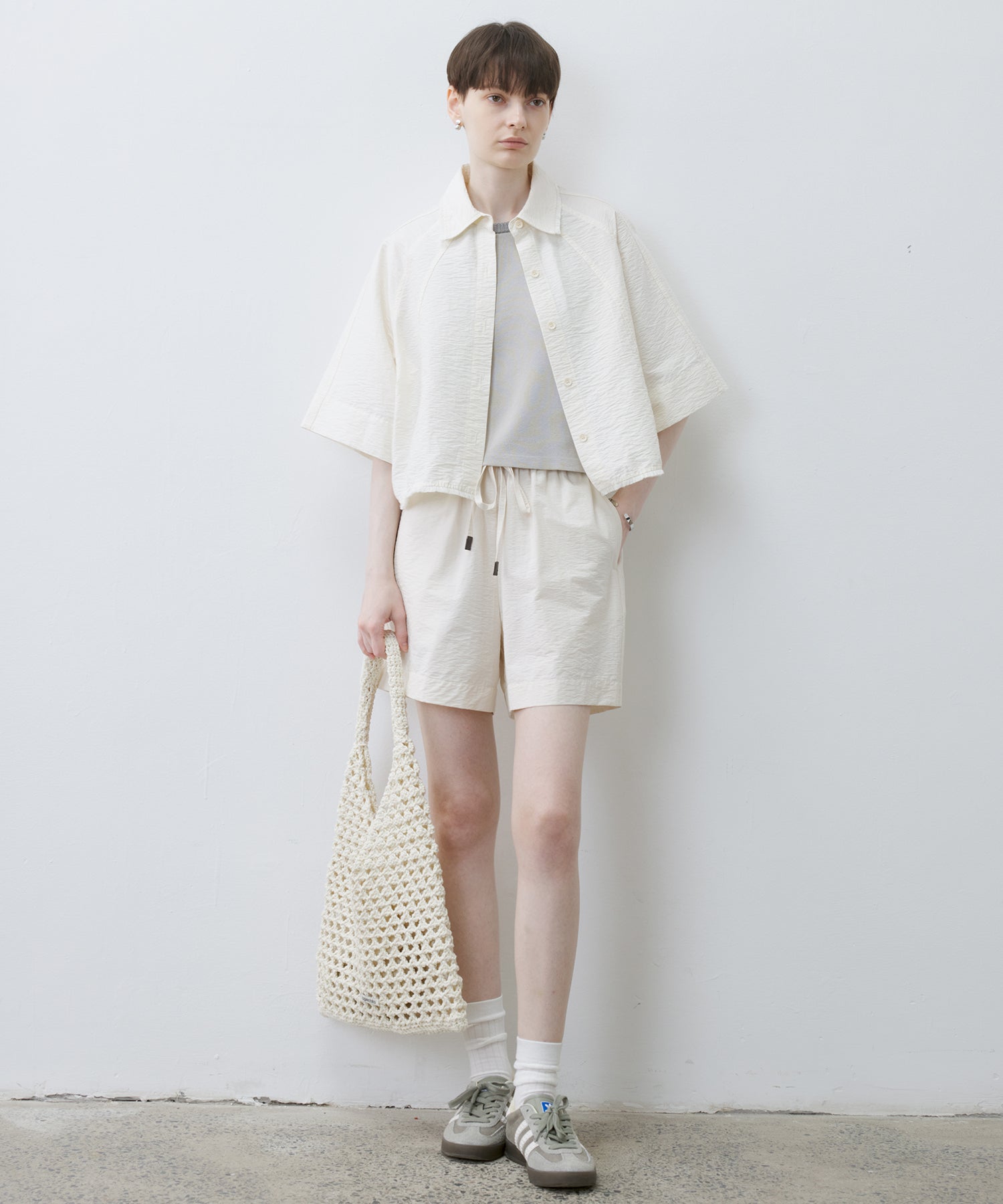 Airy Cropped Shirt