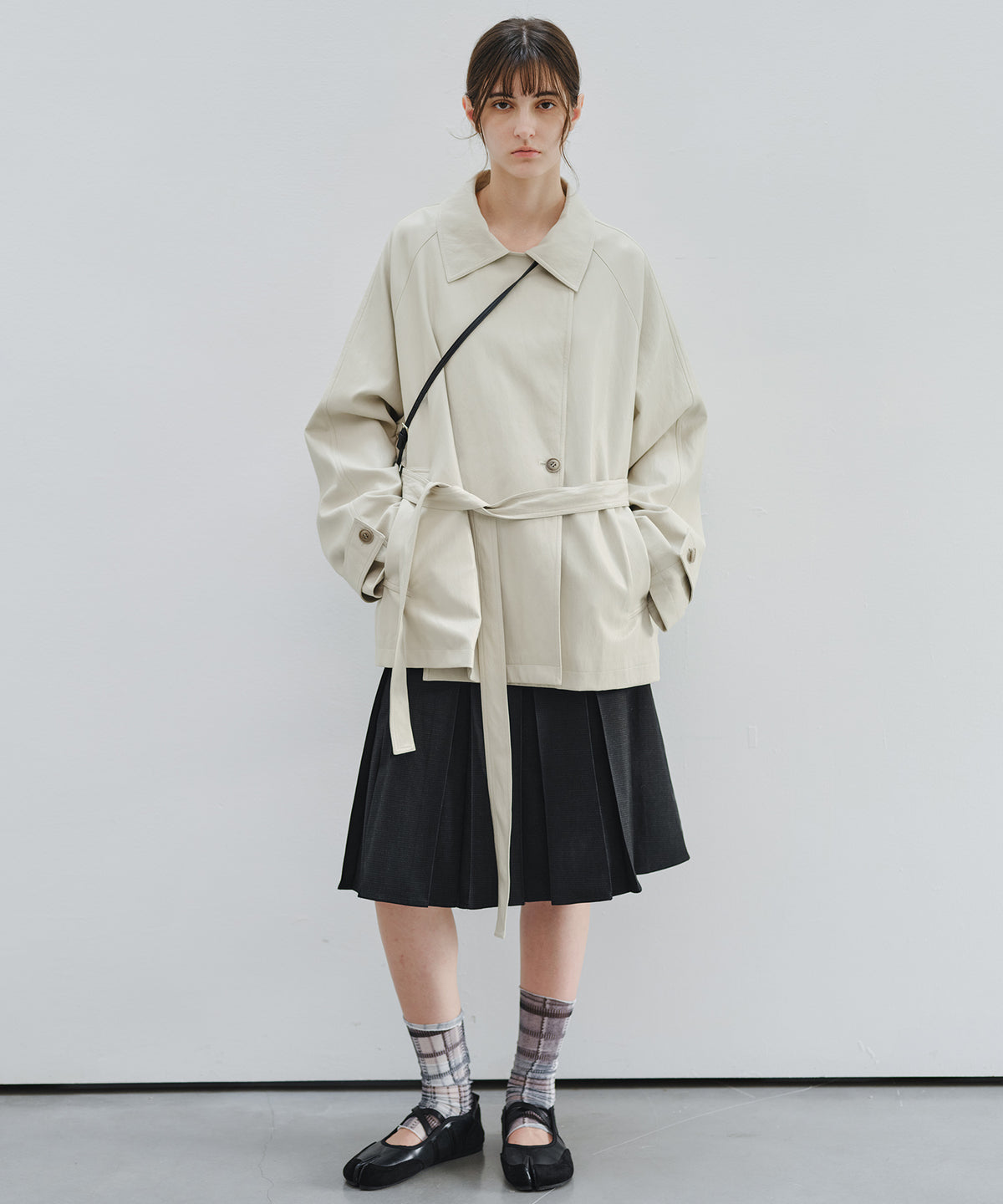 「9月下旬出荷予定」Belted Faux Leather Short Trench Jacket