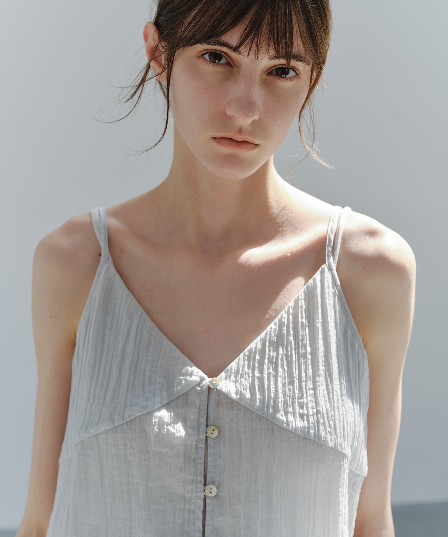 「7月上旬~中旬出荷」Sheer Textured Front Button Camisole
