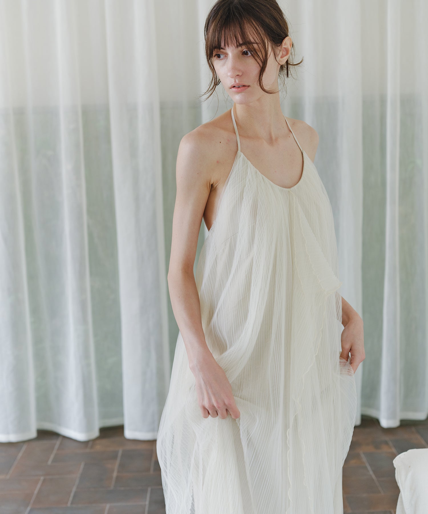 「6月上旬~中旬出荷」Sheer Pleated Cocoon Dress