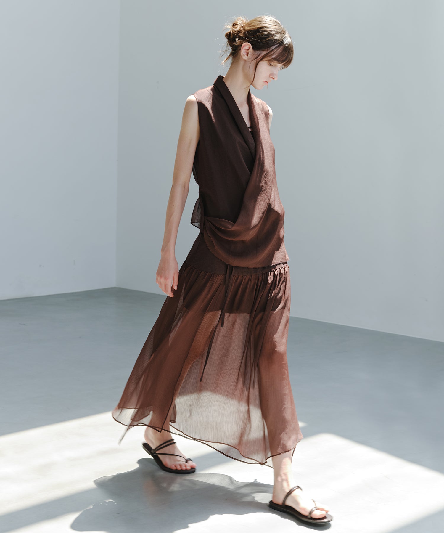 「8月中旬~下旬出荷」Sheer Cross Draped Sleeveless Top