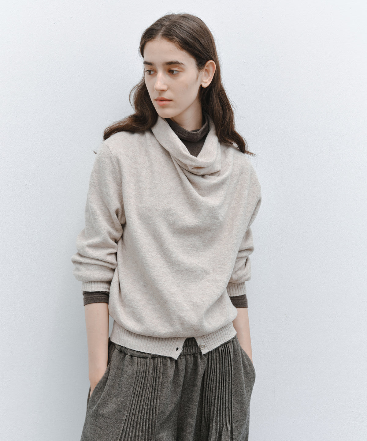 「11月下旬出荷予定」Draped Neck Button Hem Knit Sweater
