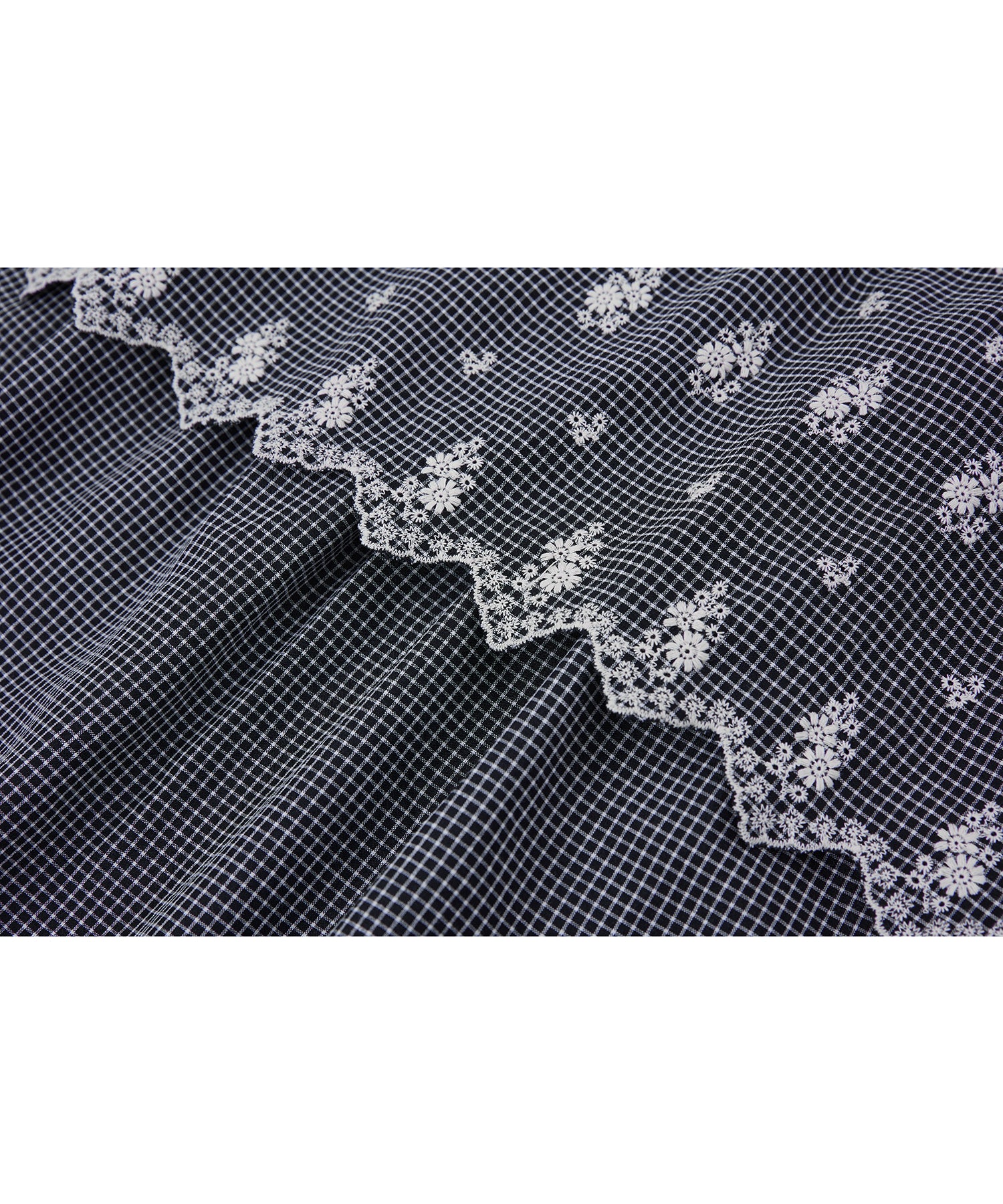 「8月中旬~下旬出荷」Embroidered Gingham Tiered Cami Dress