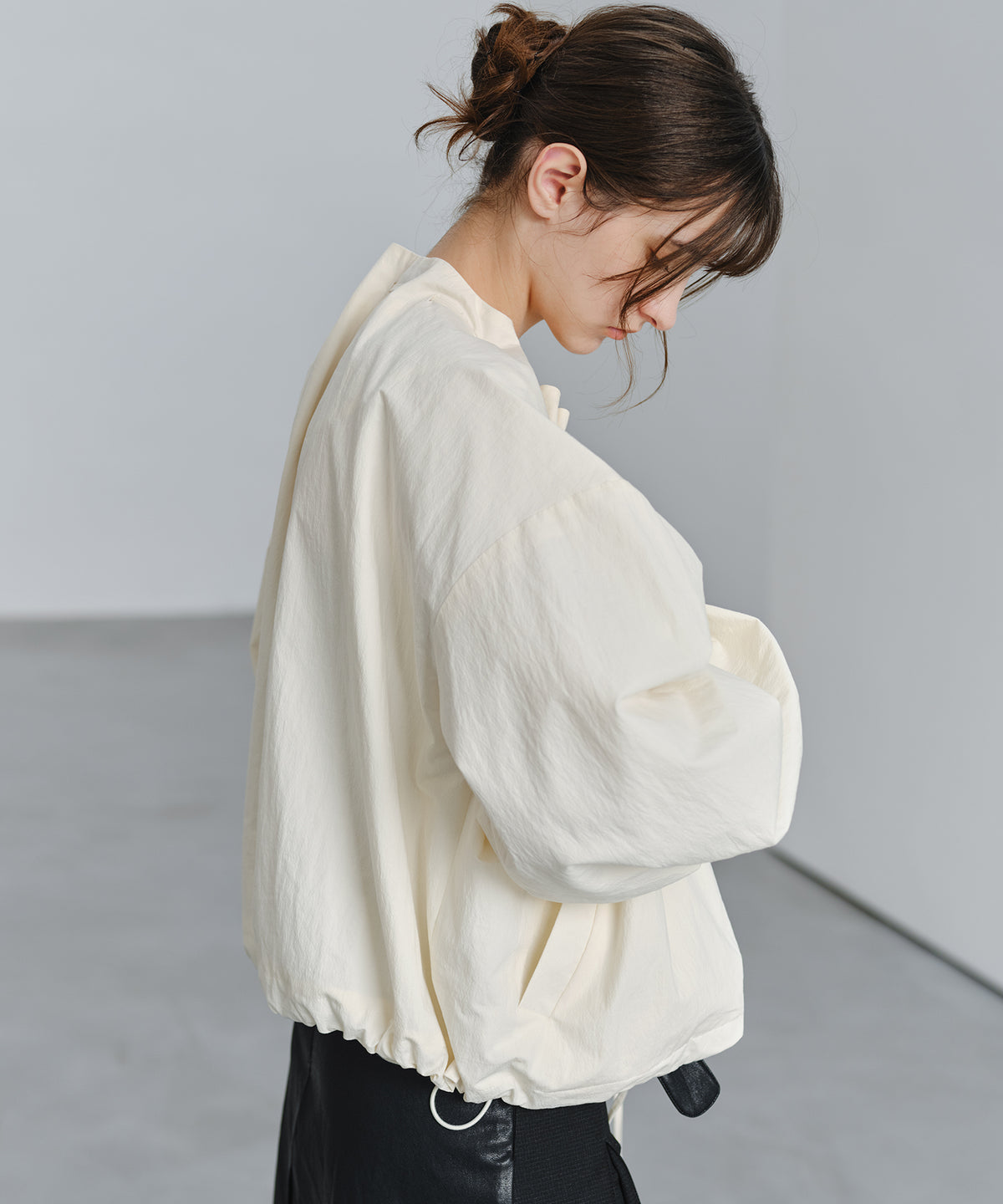 「9月下旬出荷予定」Drawstring Gathered Cropped Blouson