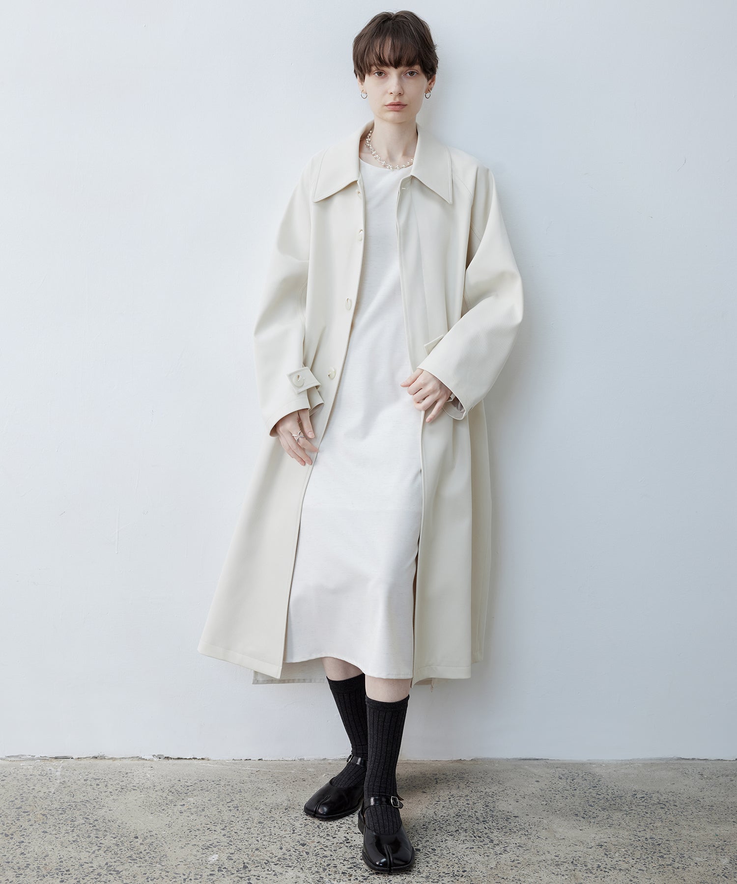 Back-Drape Sleeveless 미디 드레스