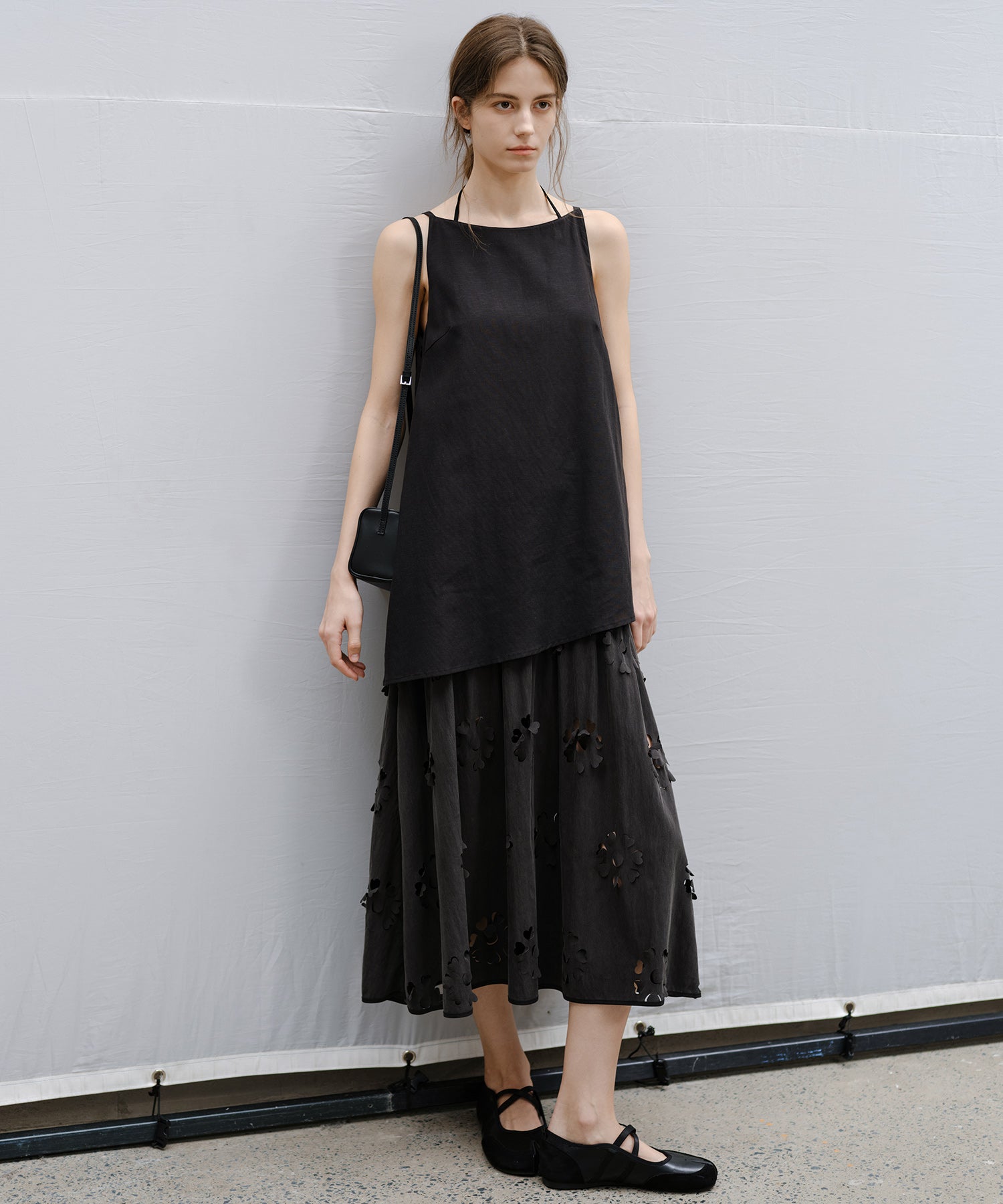 “Shipping from late February to early March” Sleeveless Cutwork Lace Midi Dress