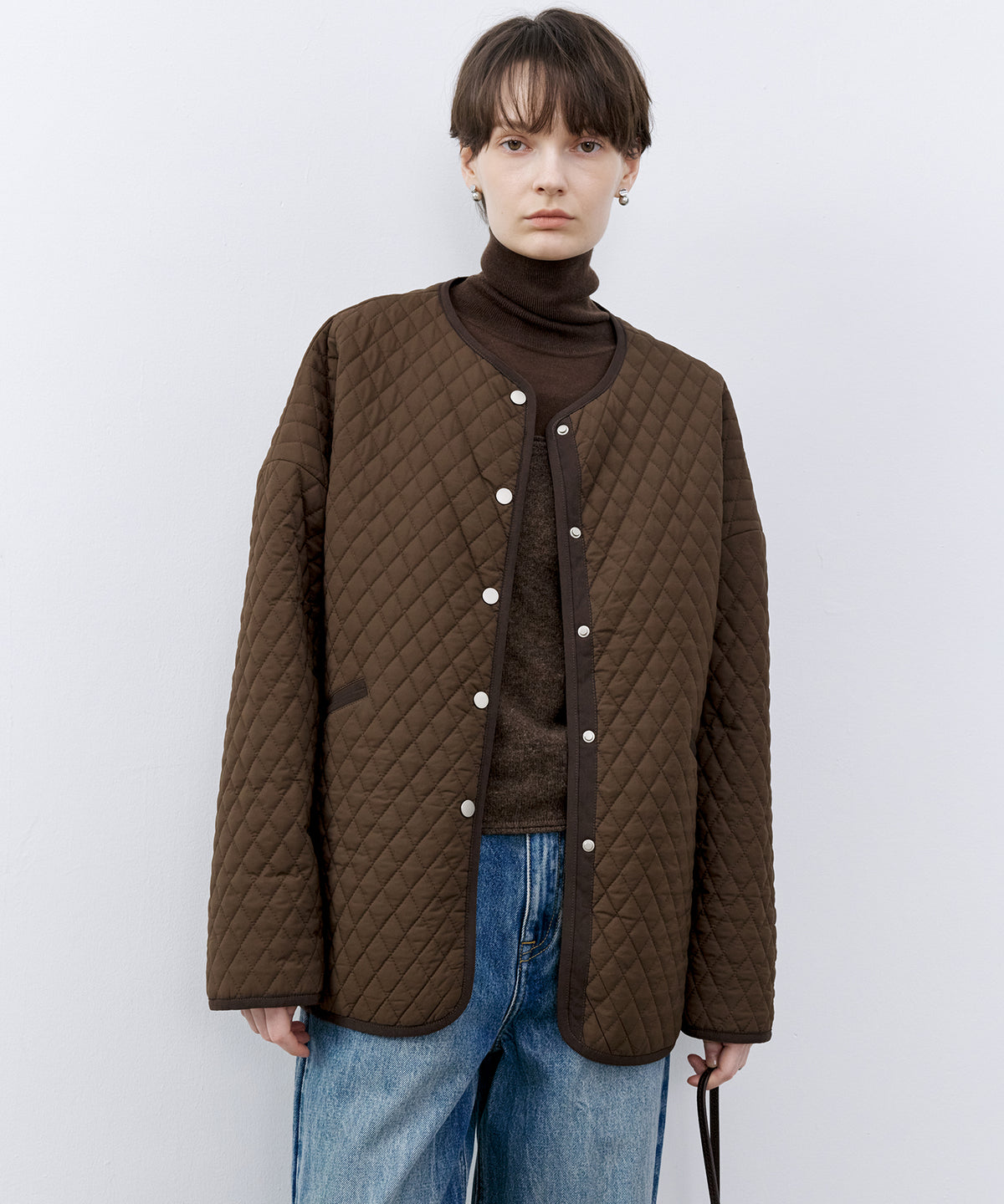 Round Hem Quilted Mid Jacket