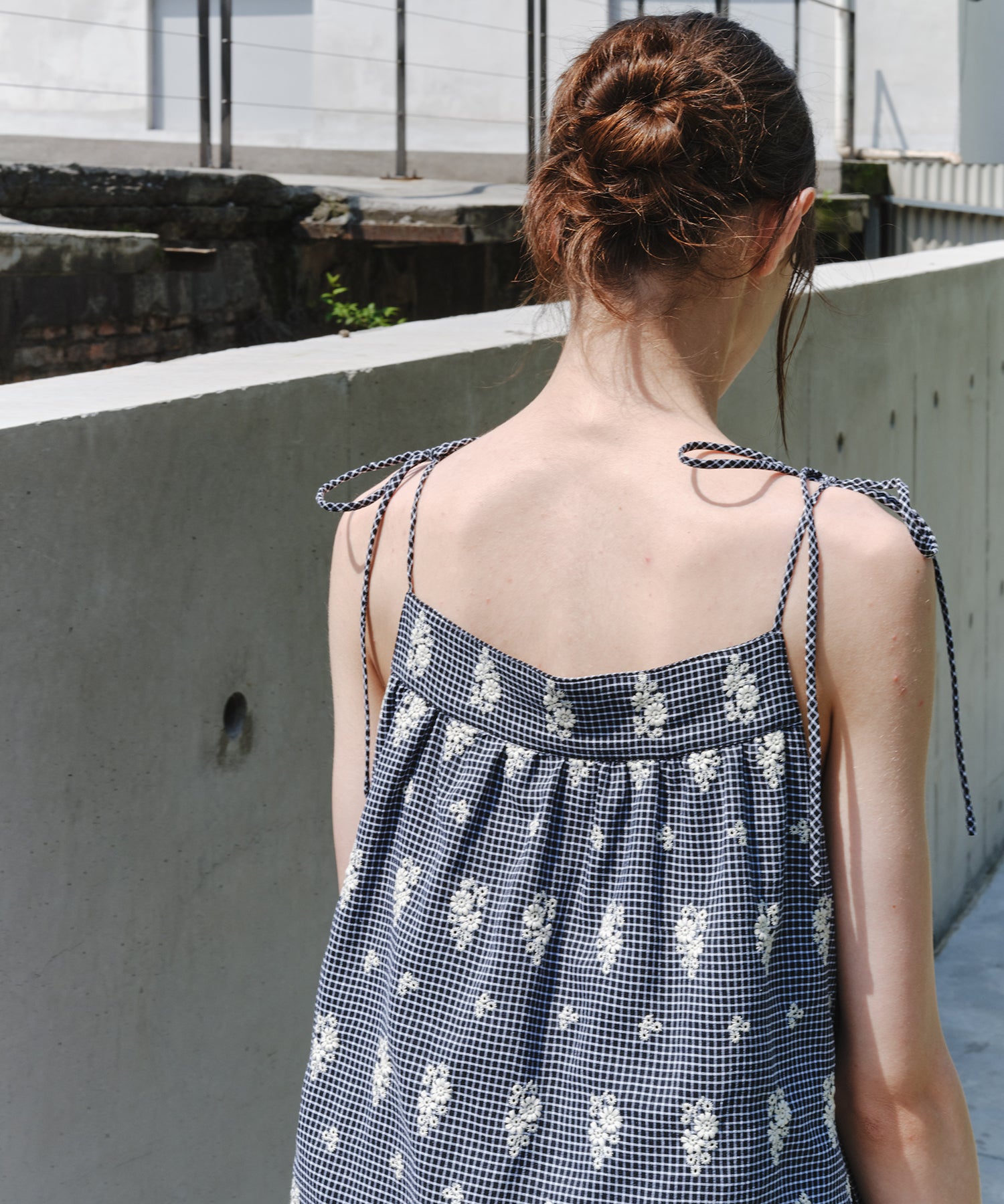 「8月中旬~下旬出荷」Embroidered Gingham Tiered Cami Dress