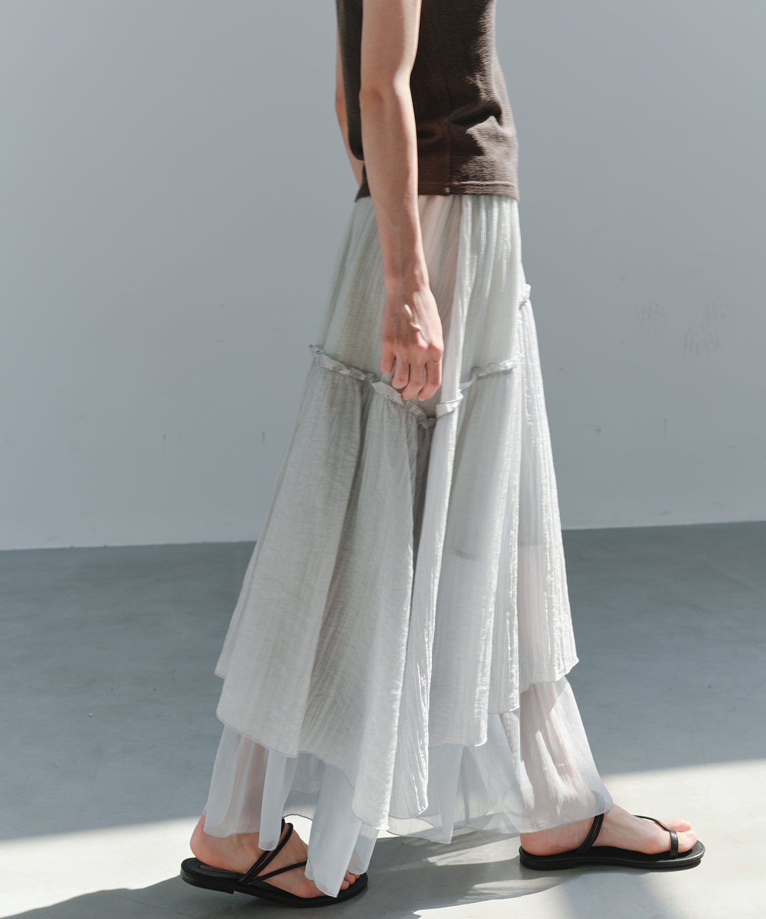 「7月上旬~中旬出荷」Sheer Panel Tiered Flare Skirt