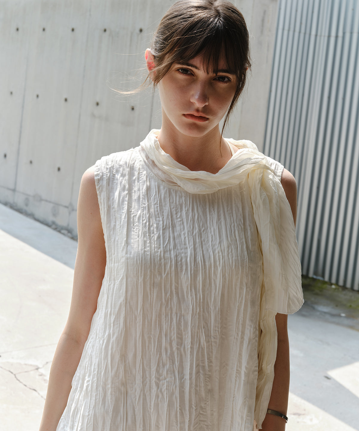 「9月下旬出荷予定」Washed Texture Scarf Collar Layered Dress
