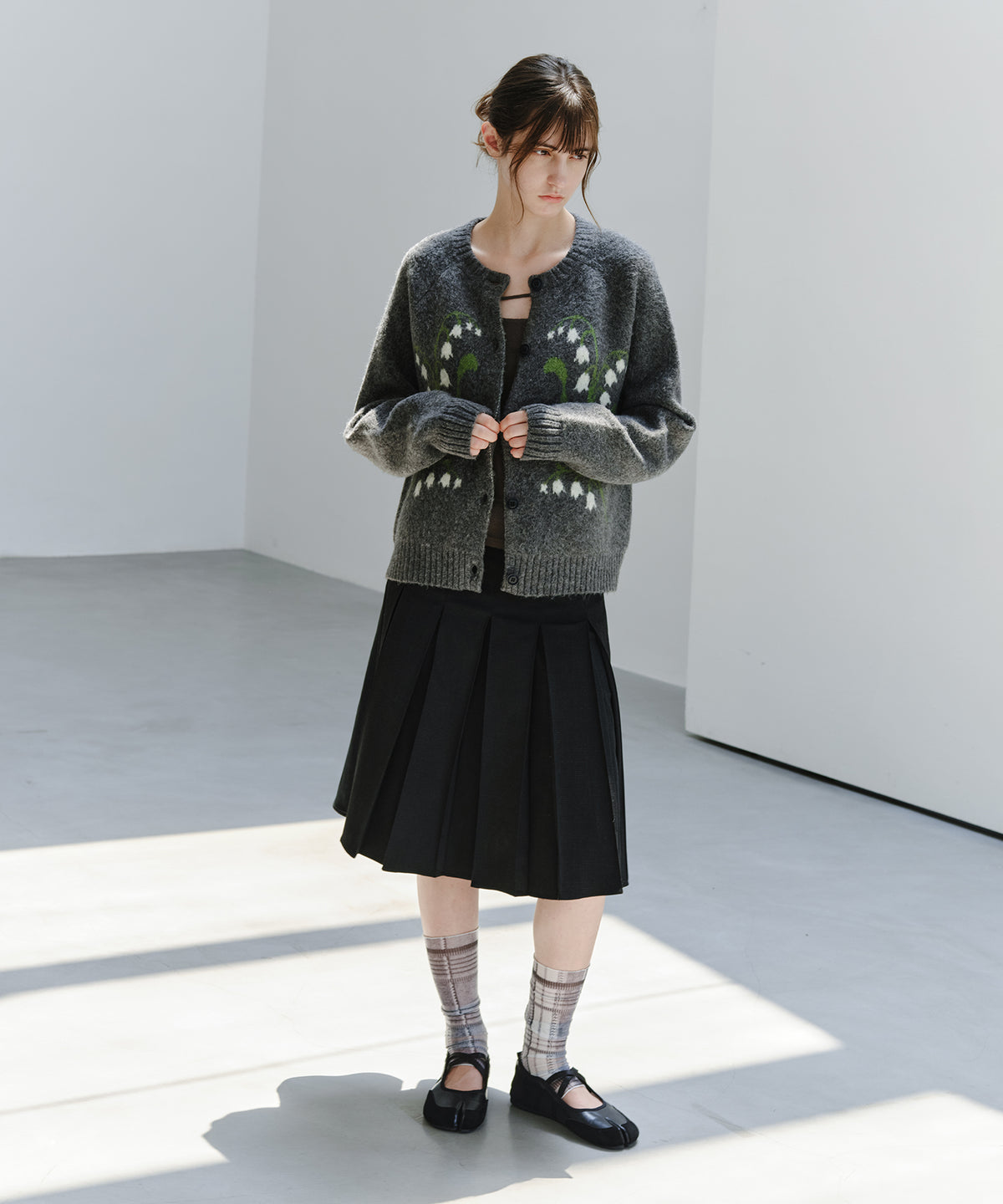 「10月下旬出荷予定」Lily of the Valley Jacquard Knit Cardigan