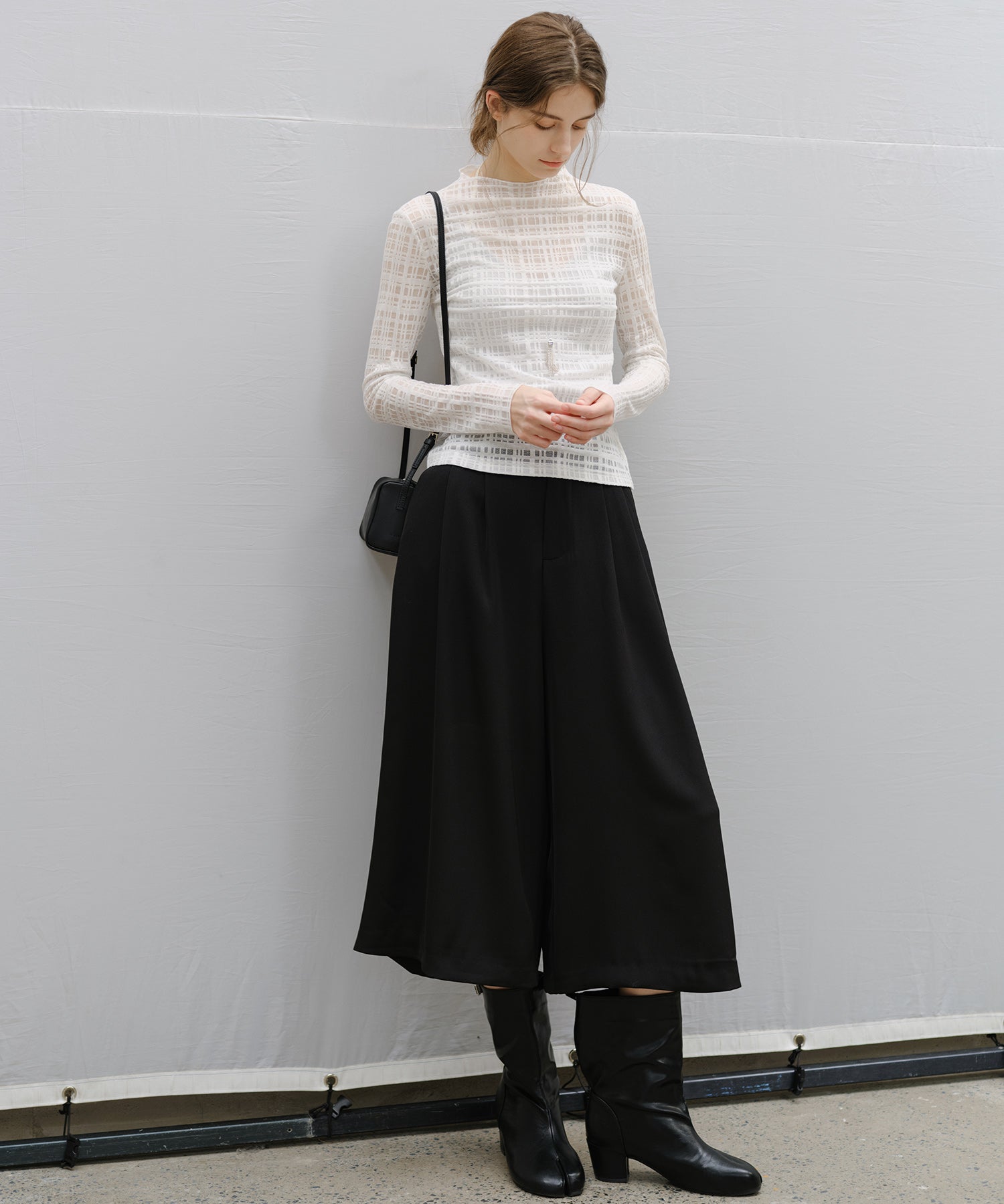 "Shipping from early to mid-March" Check Pattern Sheer Mesh Long Sleeve Top