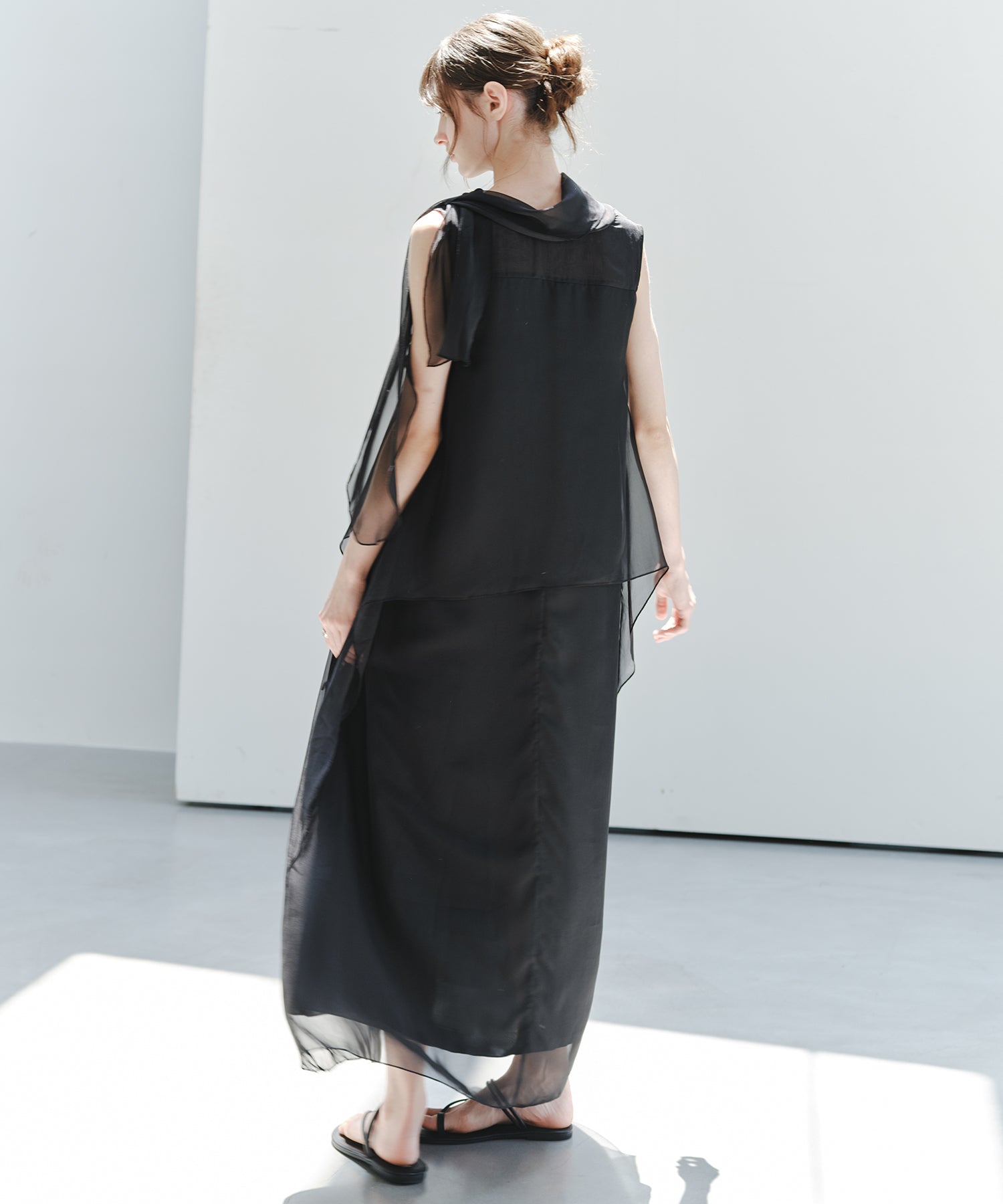 「7月中旬~下旬出荷」Sheer Draped Scarf Dress