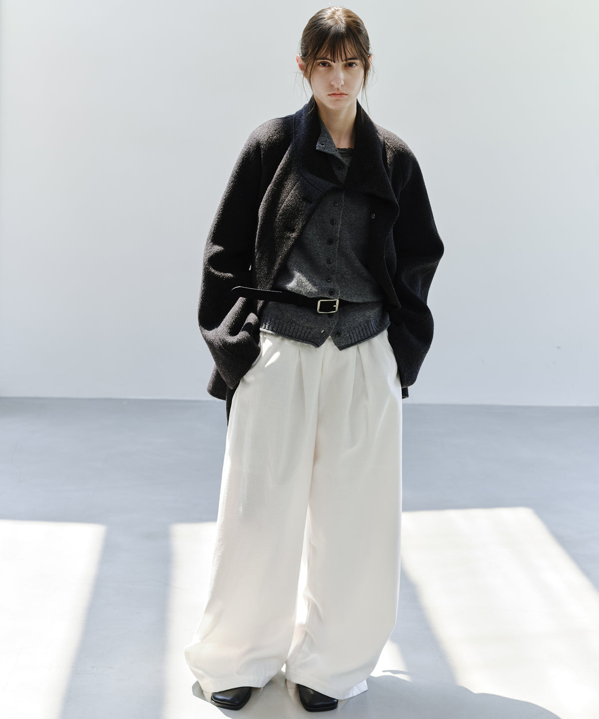 「10月下旬出荷予定」100% Wool High Neck Button Knit Vest