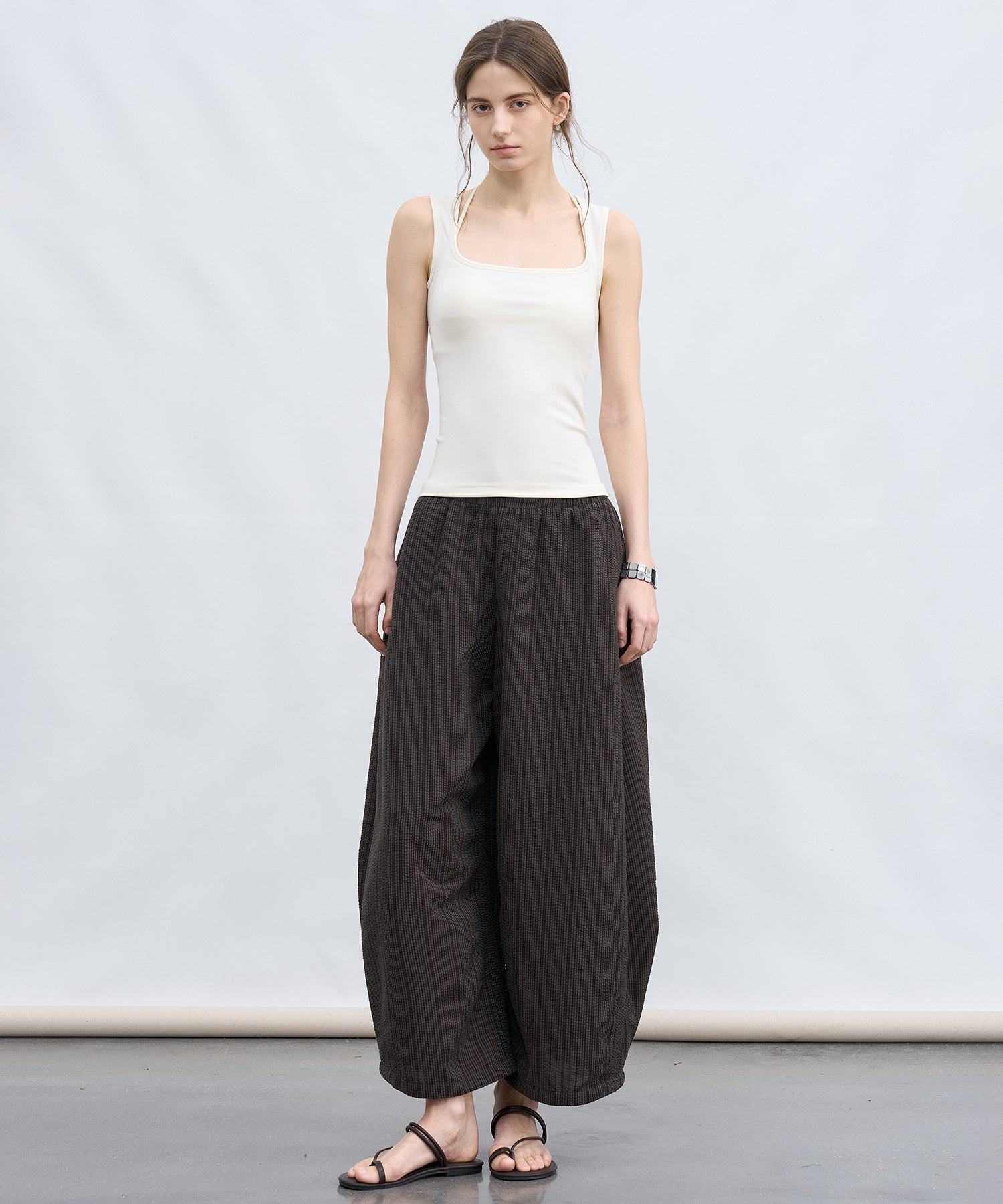 Textured Curved Wide Pants