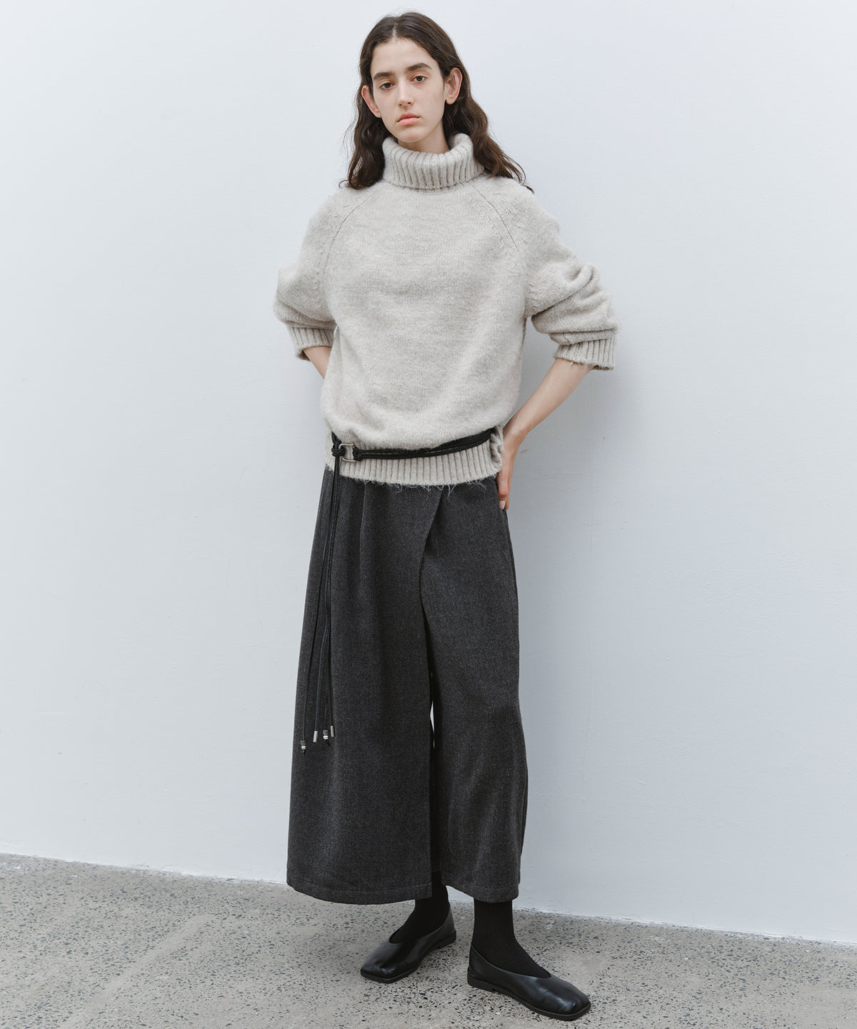 「11月下旬出荷予定」Turtleneck Raglan Knit Sweater