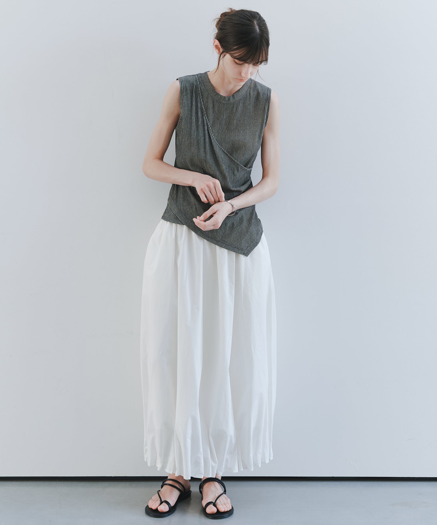 「7月上旬~中旬出荷」Tucked Balloon Hem Maxi Skirt