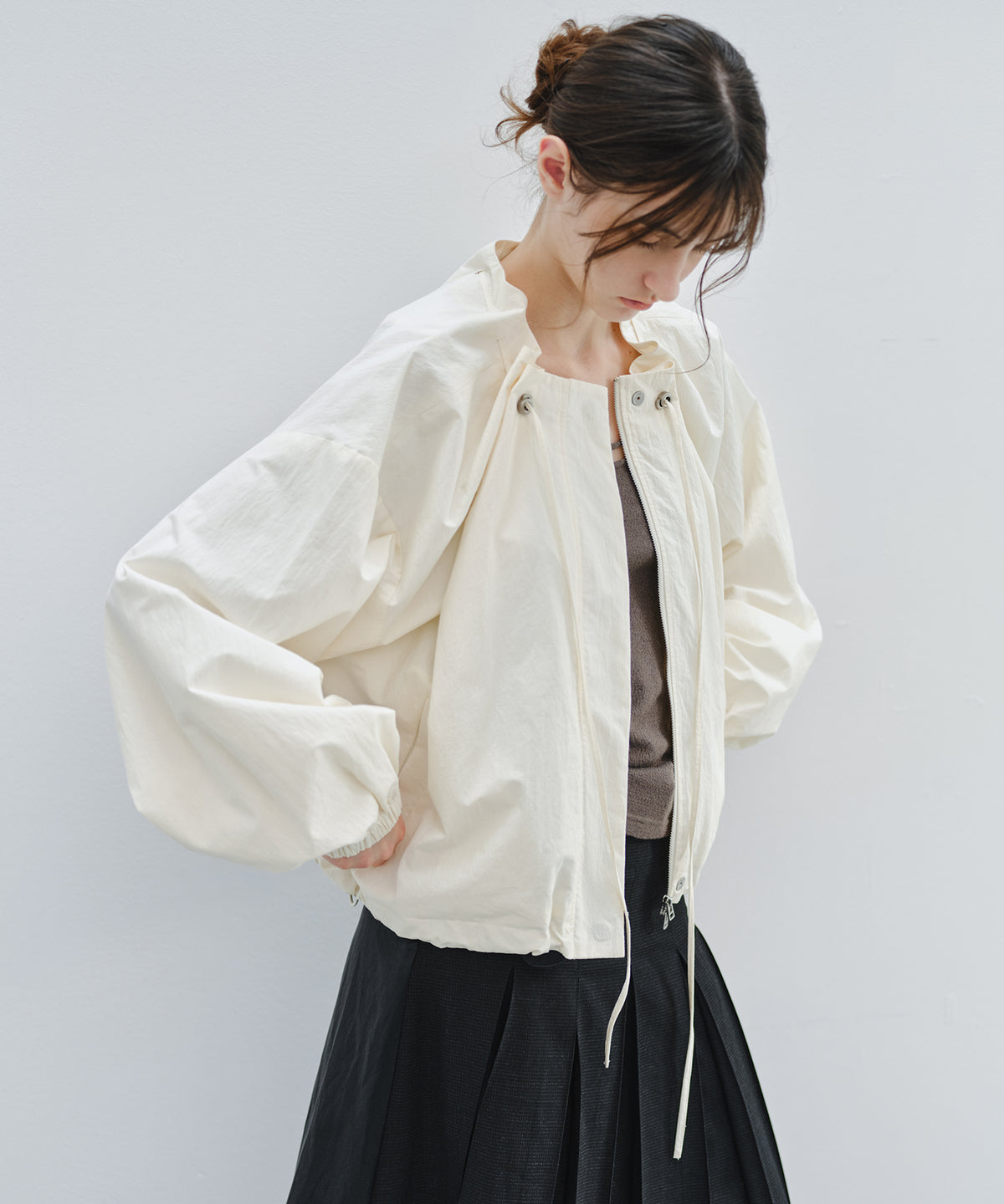 「9月下旬出荷予定」Drawstring Gathered Cropped Blouson
