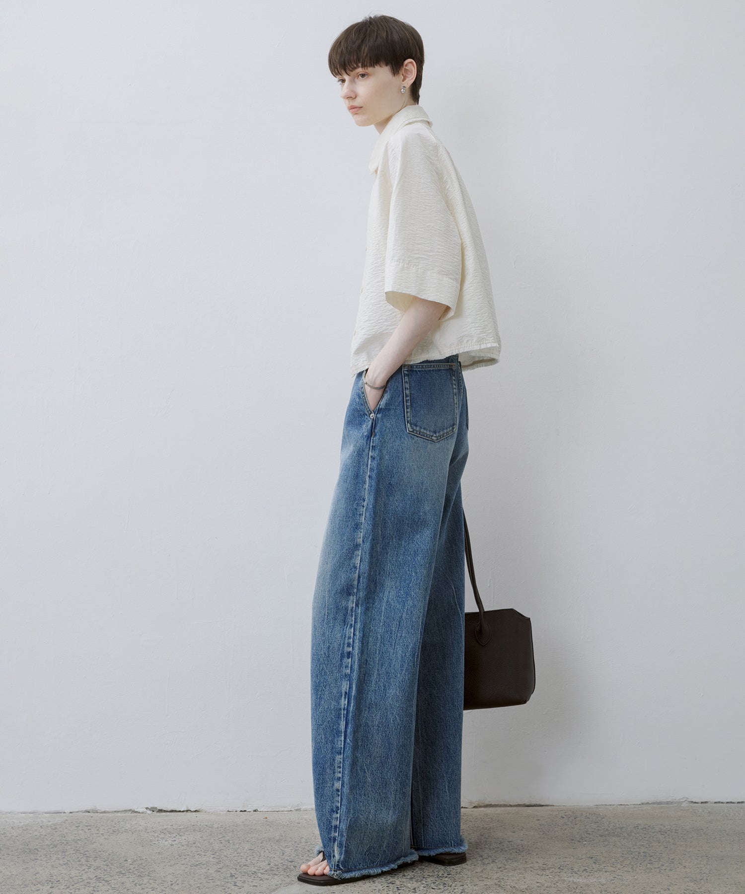 Airy Cropped Shirt