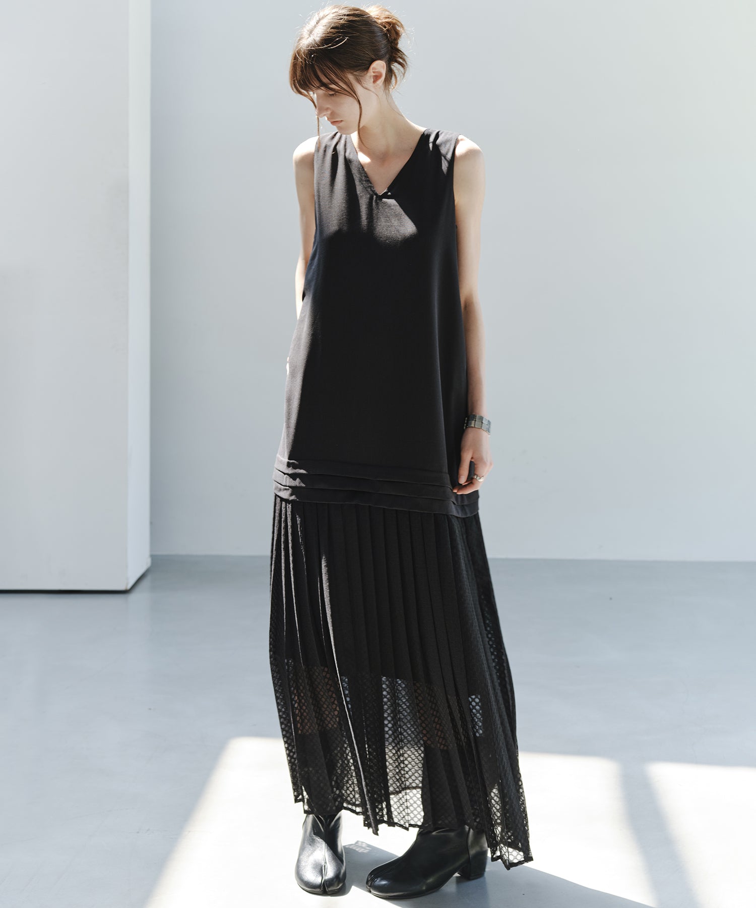 「7月中旬~下旬出荷」Linen Blend Pleated Docking Dress