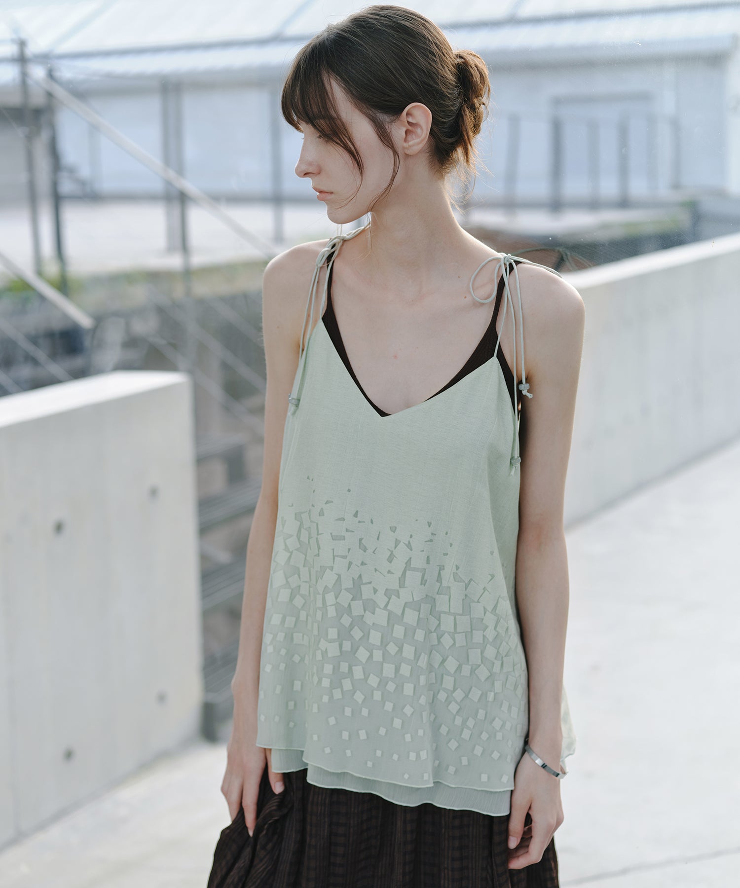 「7月中旬~下旬出荷」Gradient Square Sheer Camisole Top
