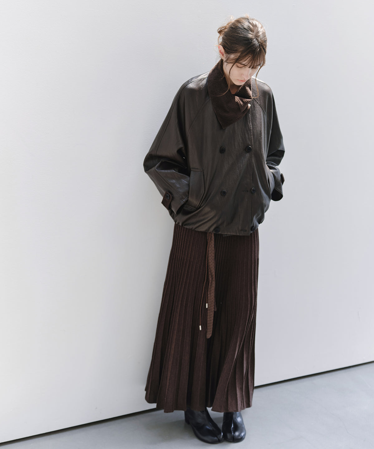 「10月下旬出荷予定」Wool-Silk Blend Pleated Knit Skirt