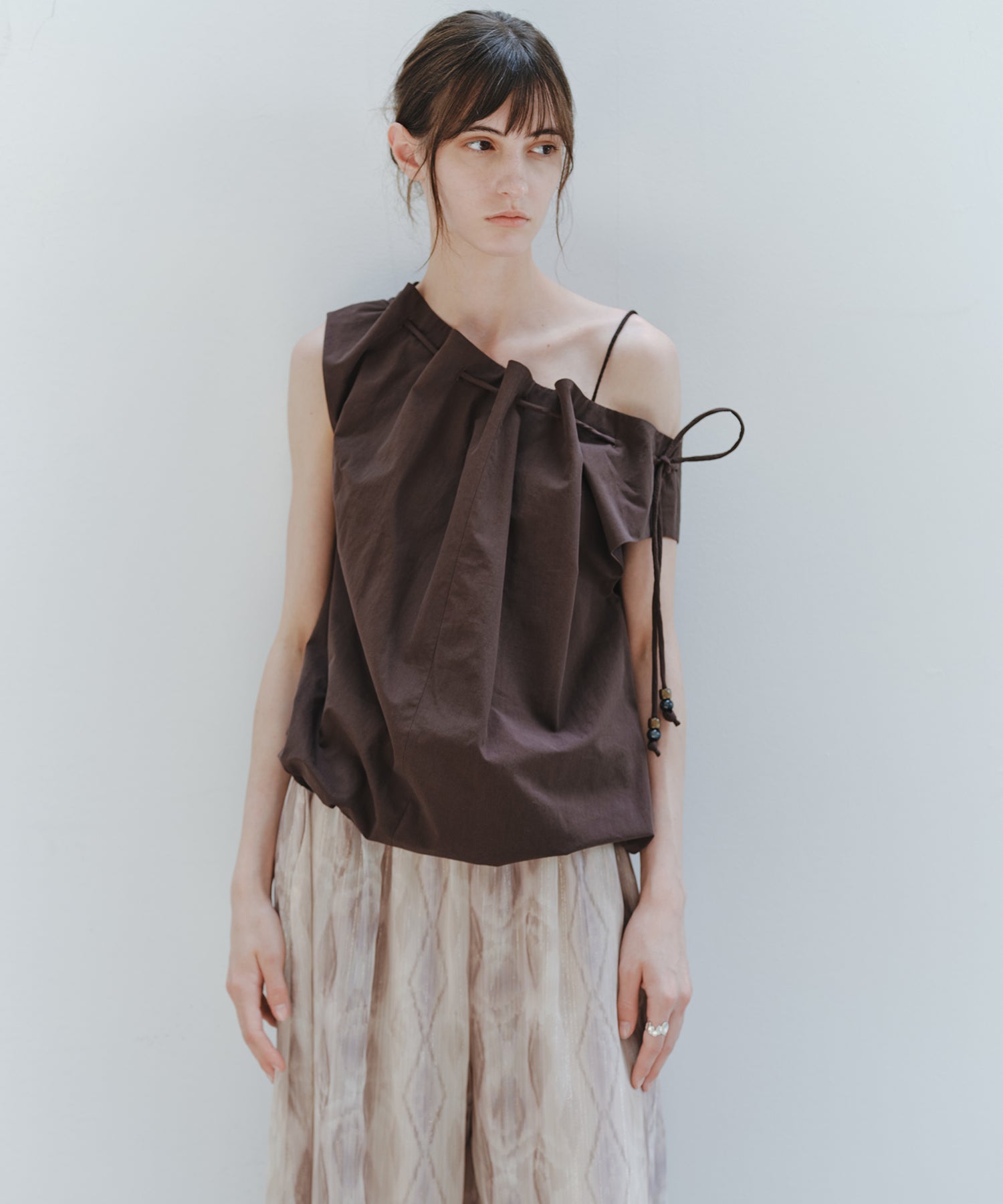 「7月上旬~中旬出荷」Drawstring Off-Shoulder Balloon Top