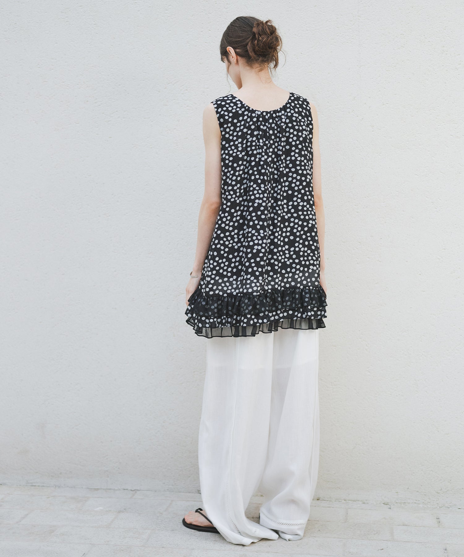 「7月中旬~下旬出荷」Dot Frill Hem Mini Dress