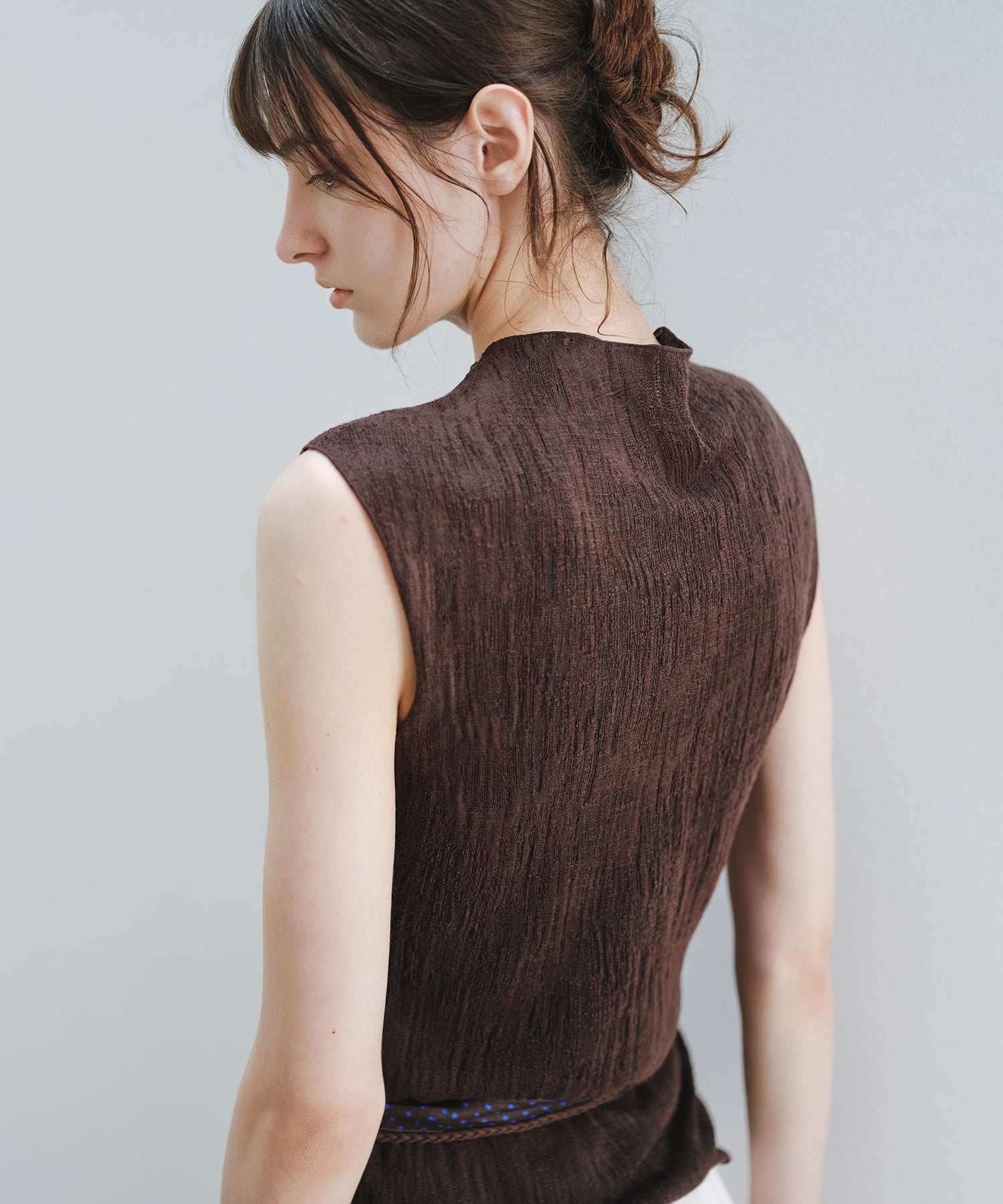 「7月上旬~中旬出荷」Textured Knit Sleeveless Top