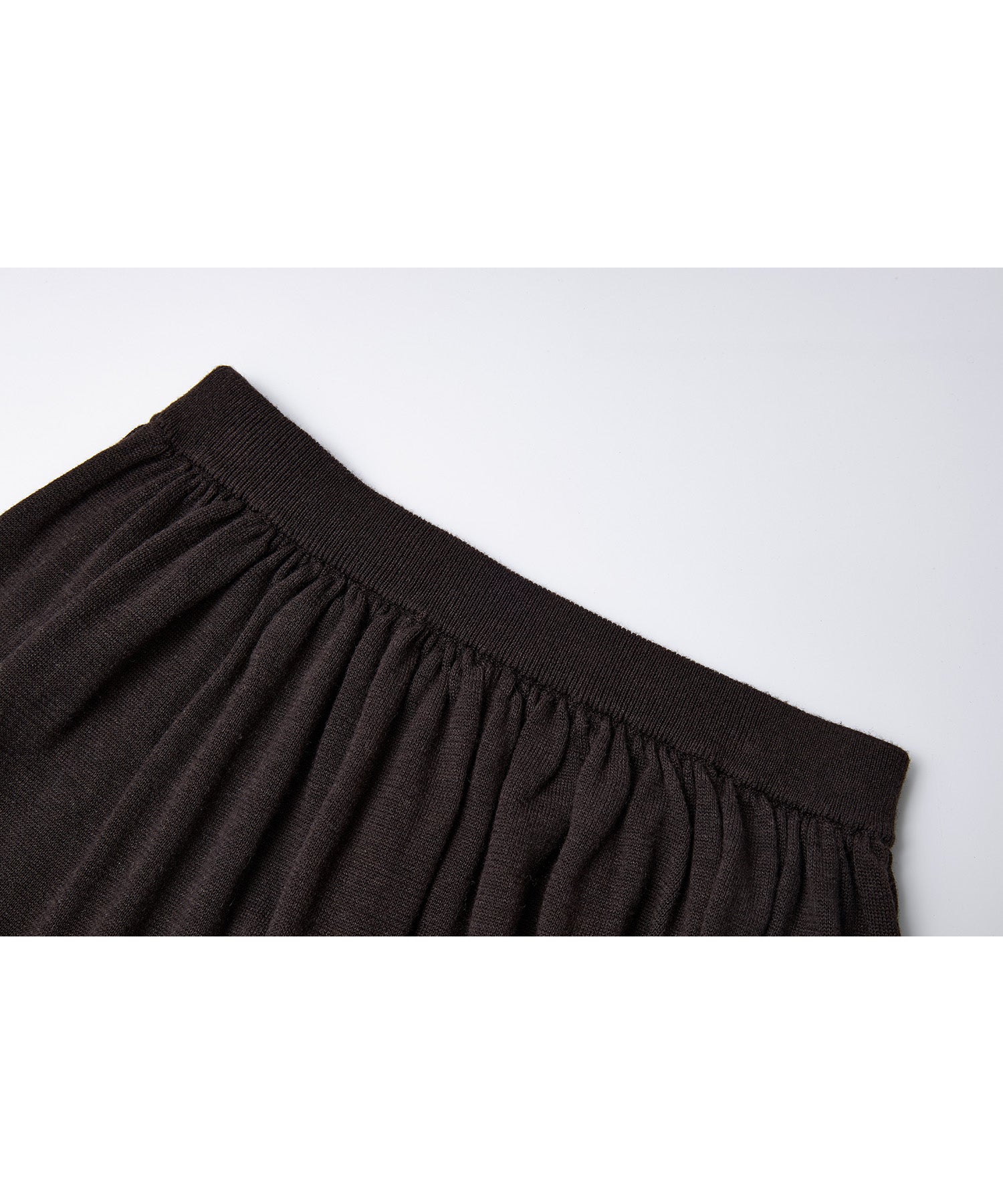 Elegant Flowy Flared Knit Midi Skirt