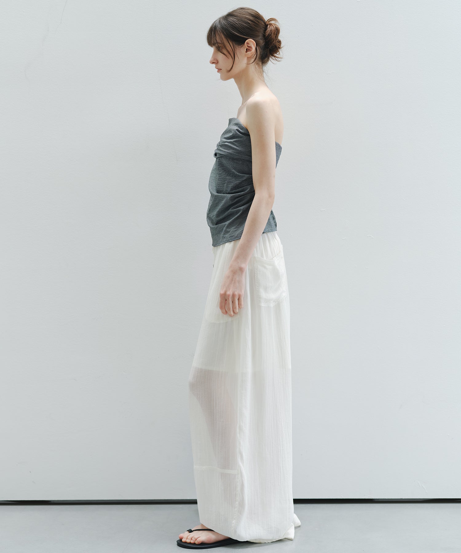 「6月上旬~中旬出荷」Curve Silhouette Drawstring Pants