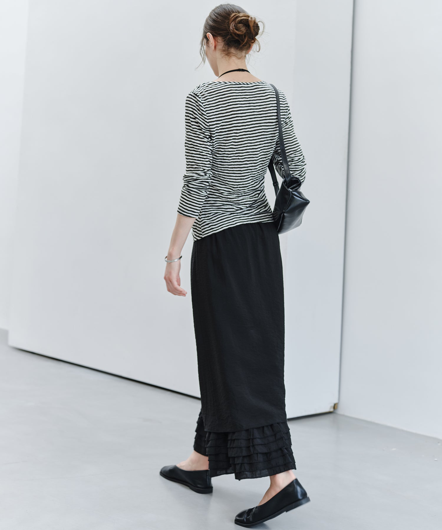 「9月下旬出荷予定」Cross Drape Neck Striped Long Sleeve Top