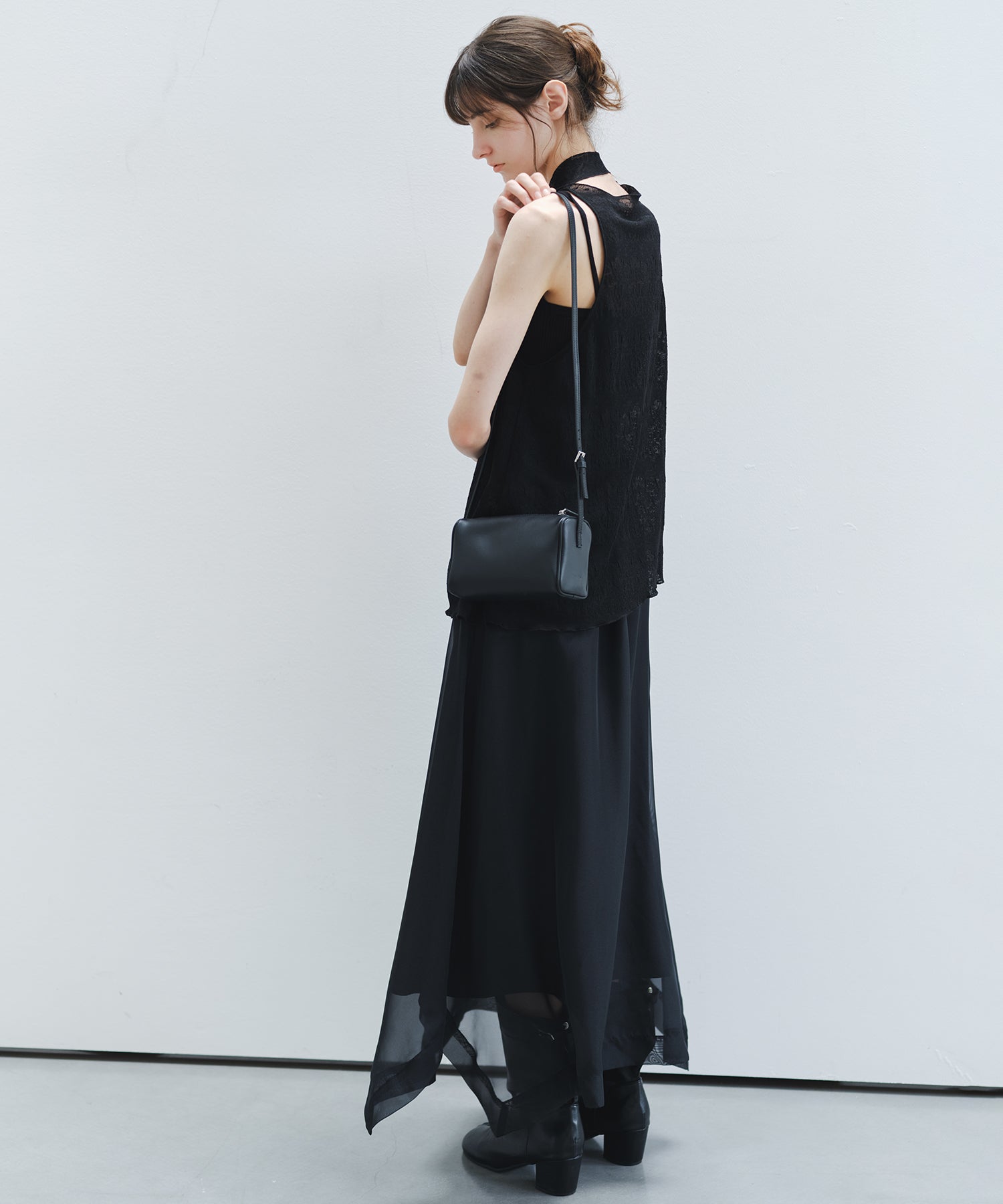 「8月中旬~下旬出荷」Jacquard Sheer Draped Sleeveless Top