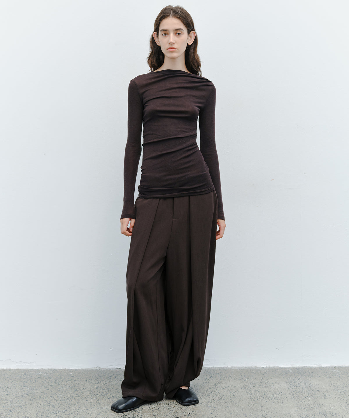 「10月下旬出荷予定」Tuck Detail Adjustable Hem Wide Pants
