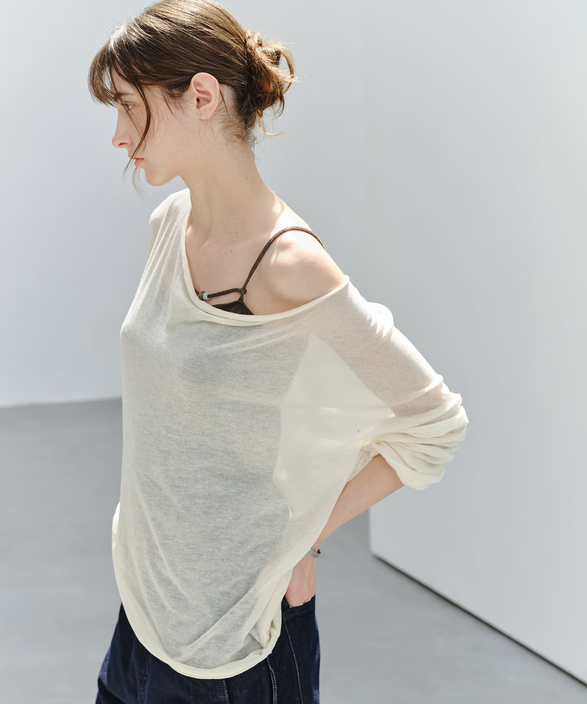 「9月下旬出荷予定」Drape Neck Sheer Loose Knit Top