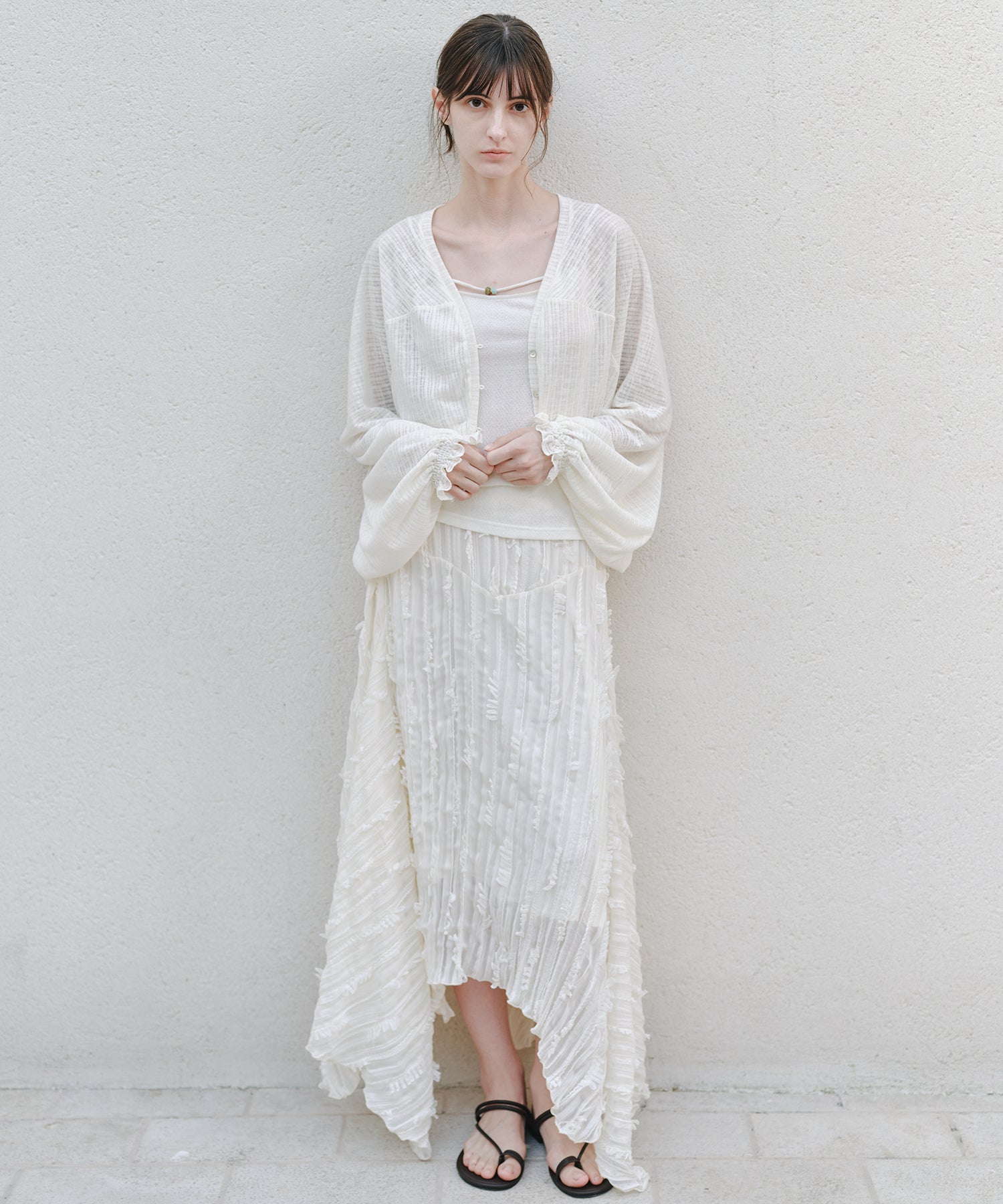 「7月中旬~下旬出荷」Feather Texture Asymmetric Skirt