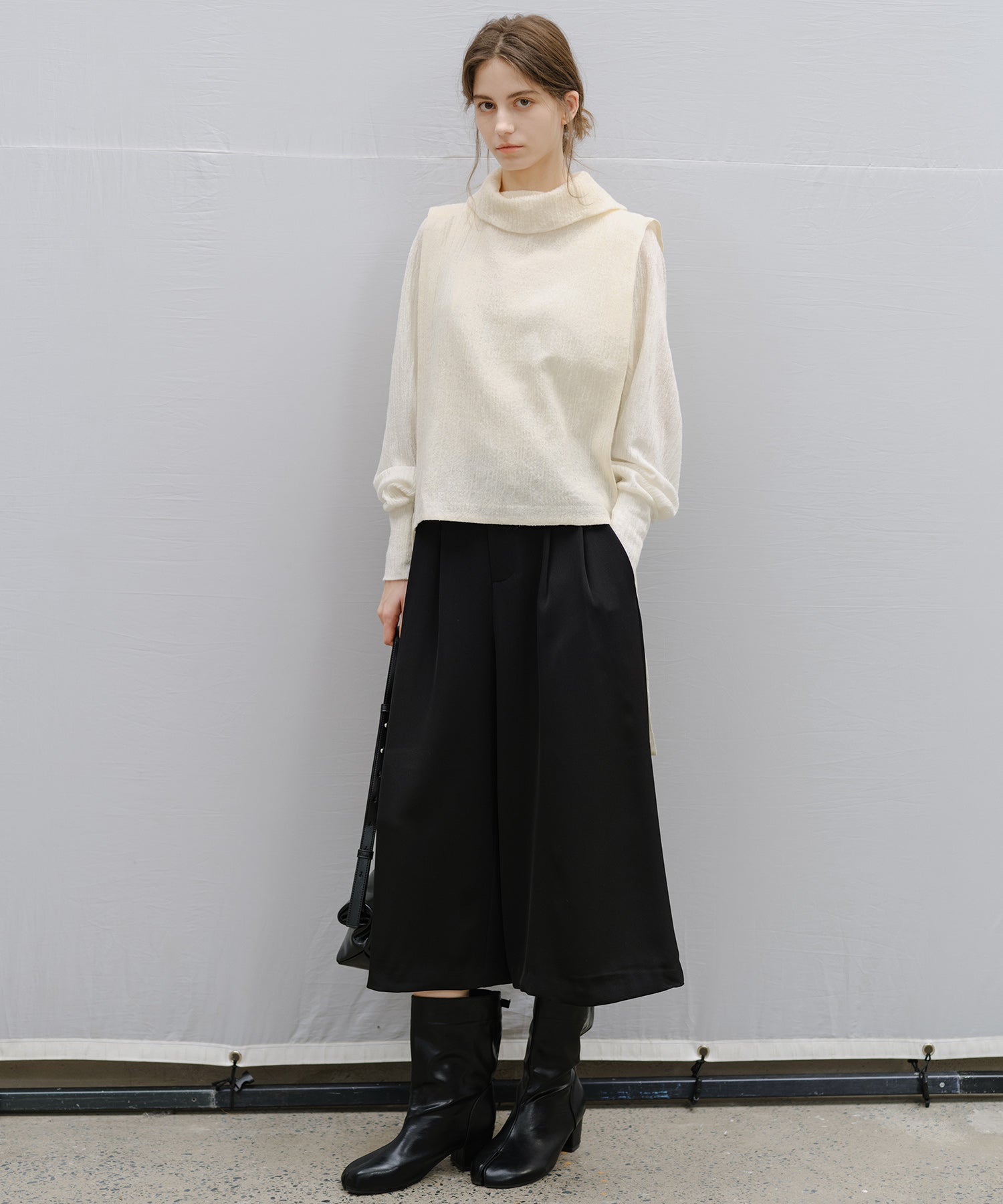 Wide-Leg Culotte Slacks