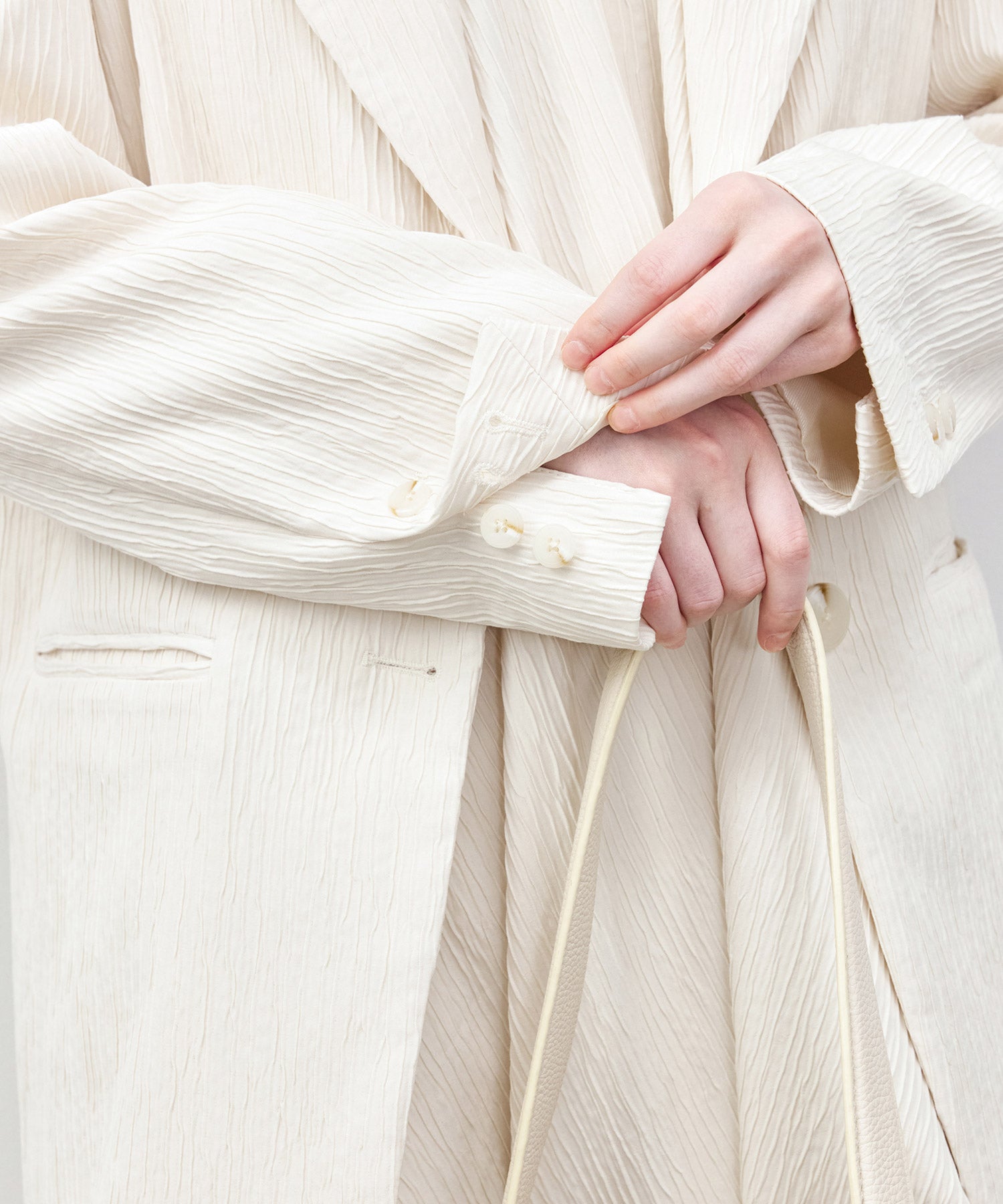 Crinkle Texture White Peak-Lapel Blazer(Shoulder Pads)