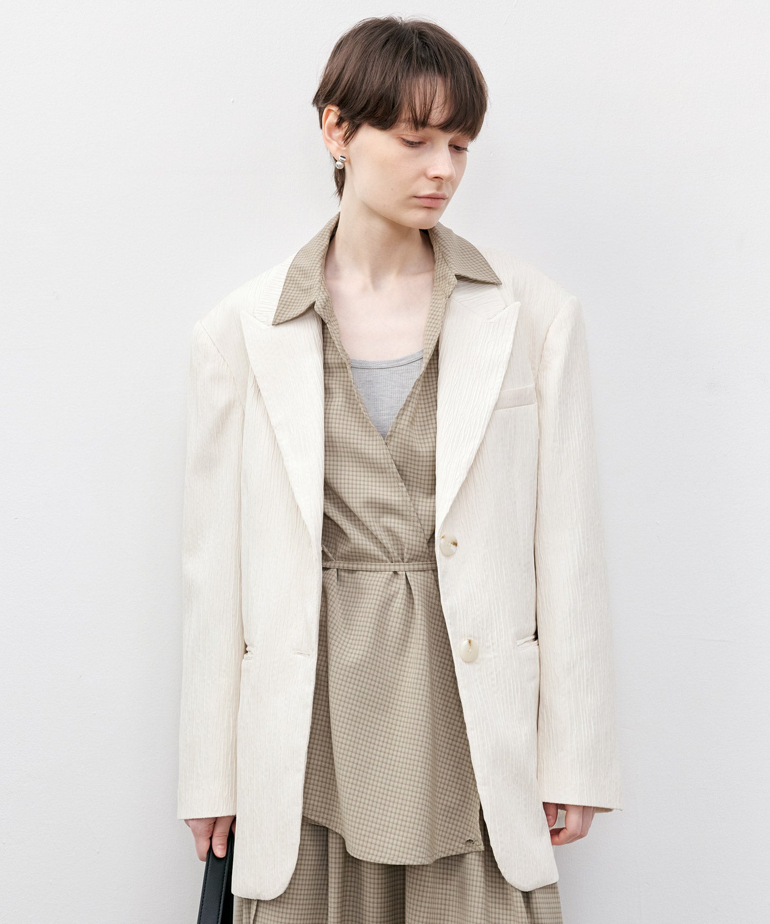 Crinkle Texture White Peak-Lapel Blazer(Shoulder Pads)