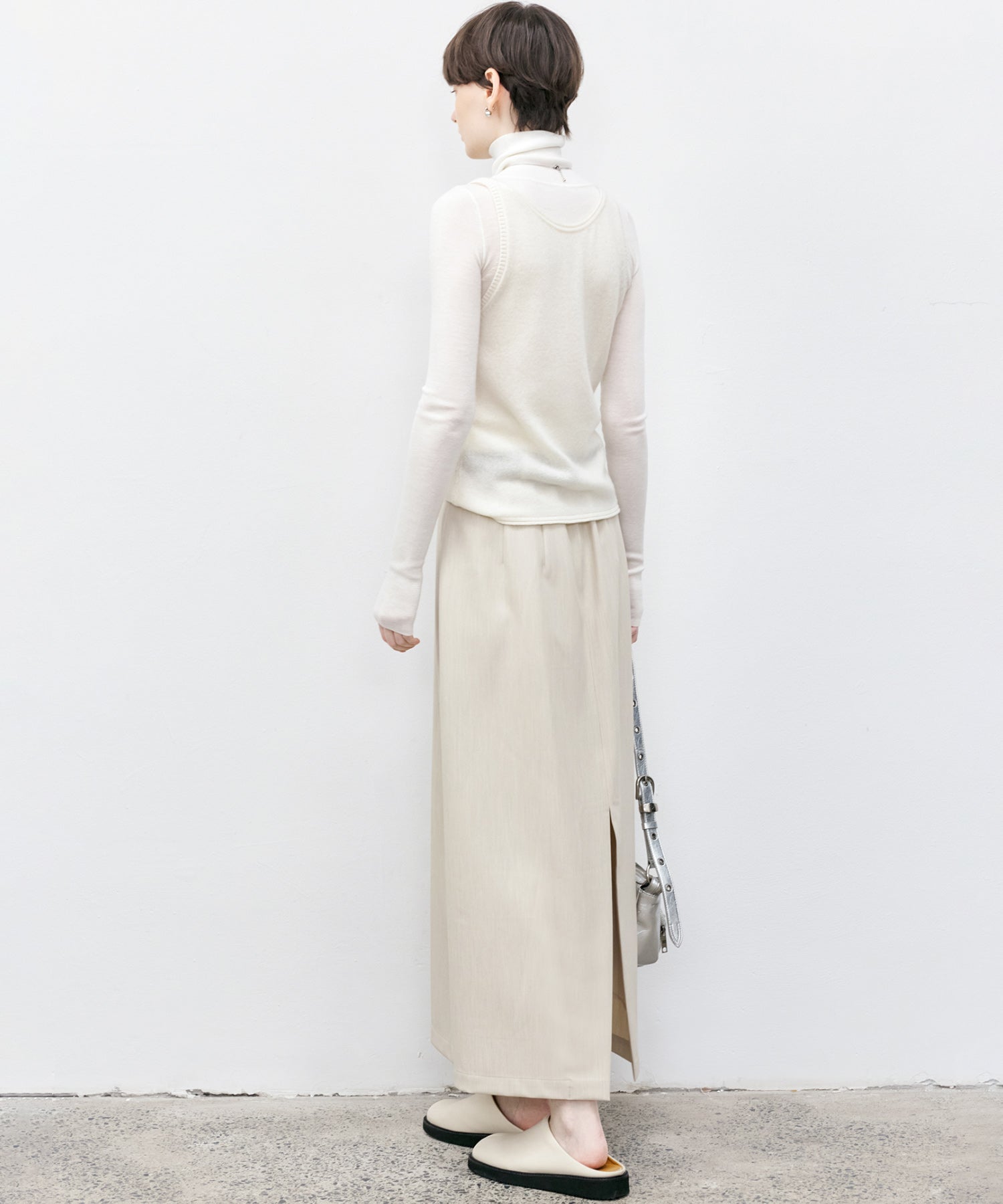 Back-slit maxi skirt