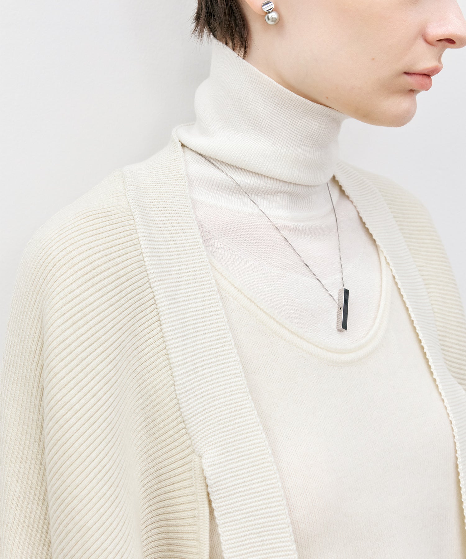 Ribbed Knit Color-block Short Bolero